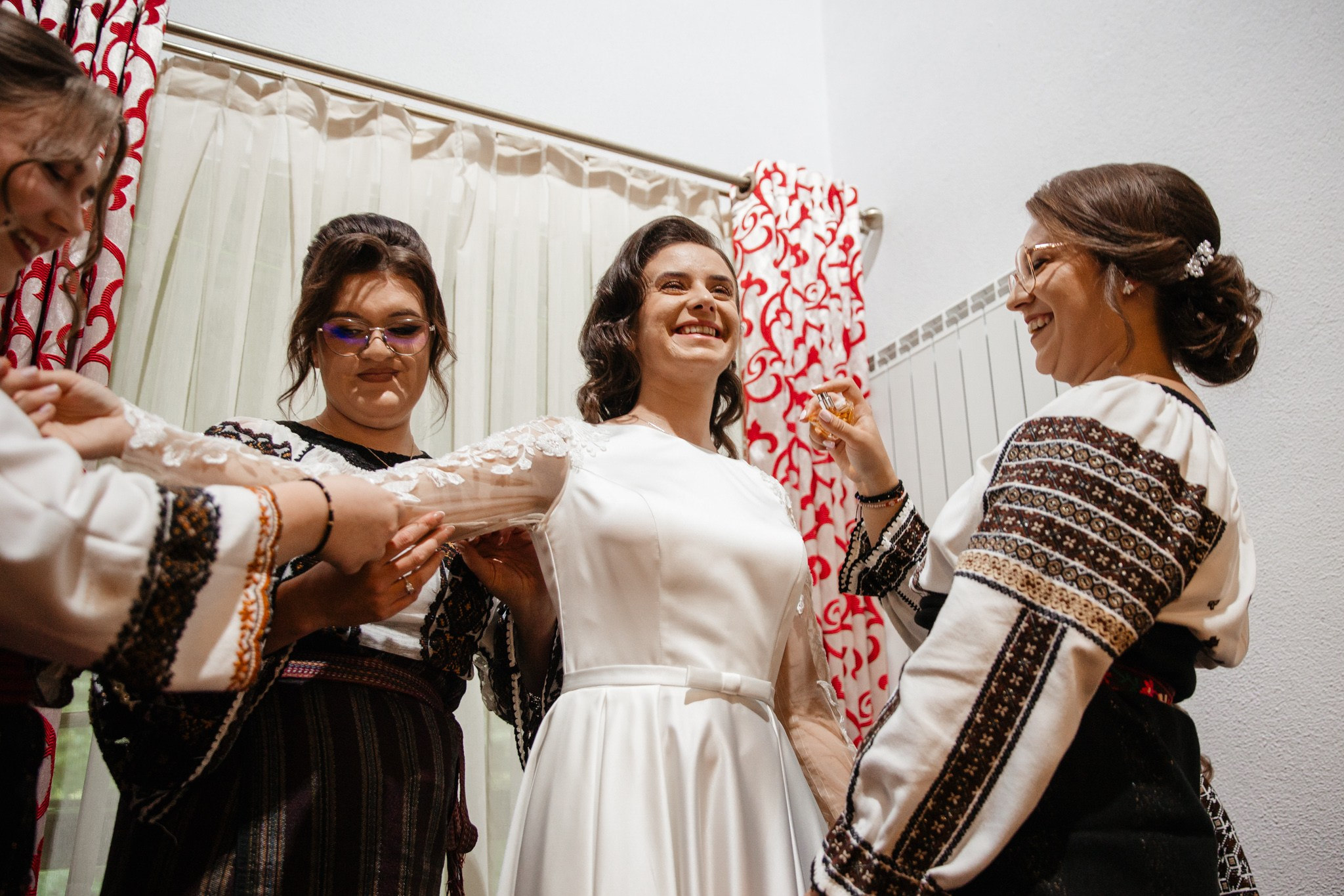 Nunta de Poveste la Sucevița: Cristi și Andreea. Servicii foto-video profesionale, pentru momente de neuitat