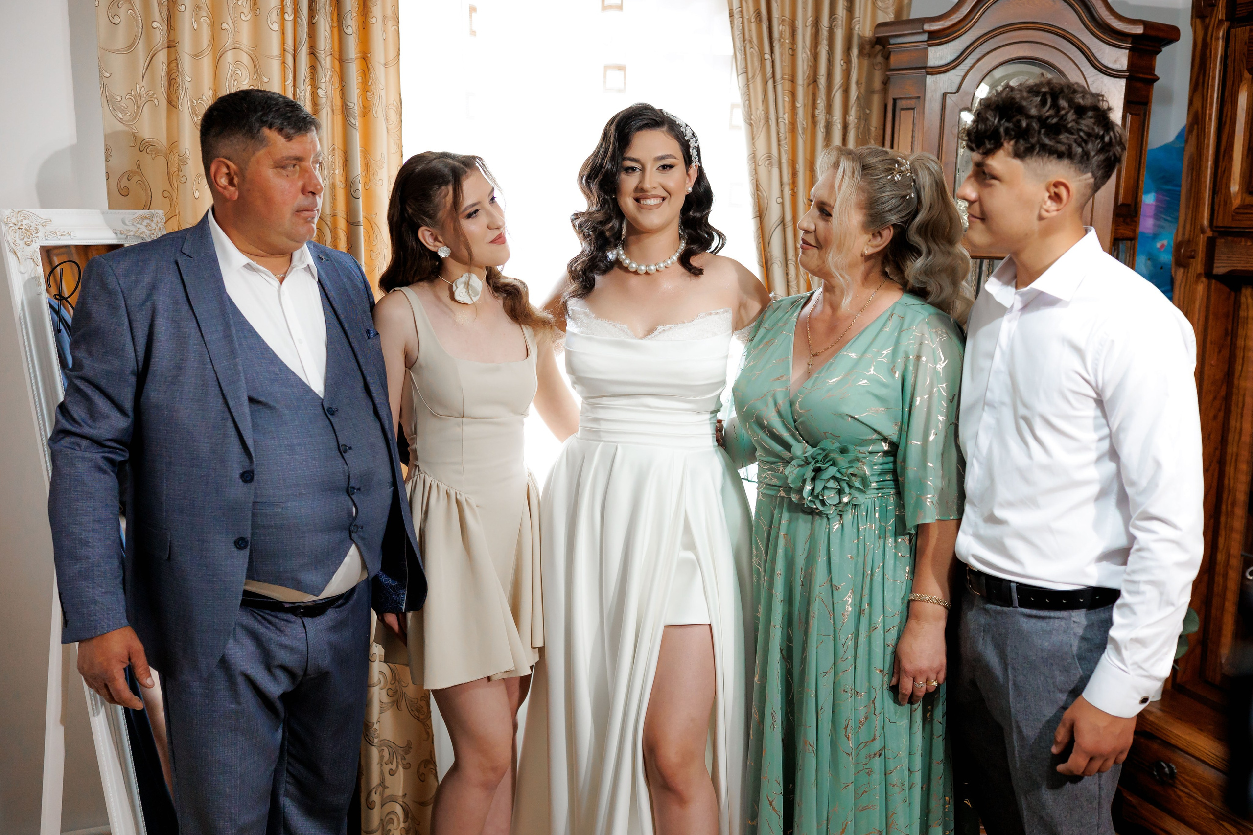 Nunta Nicoleta & Răzvan | Fotografie & Videografie Profesională. Servicii foto-video profesionale, pentru momente de neuitat