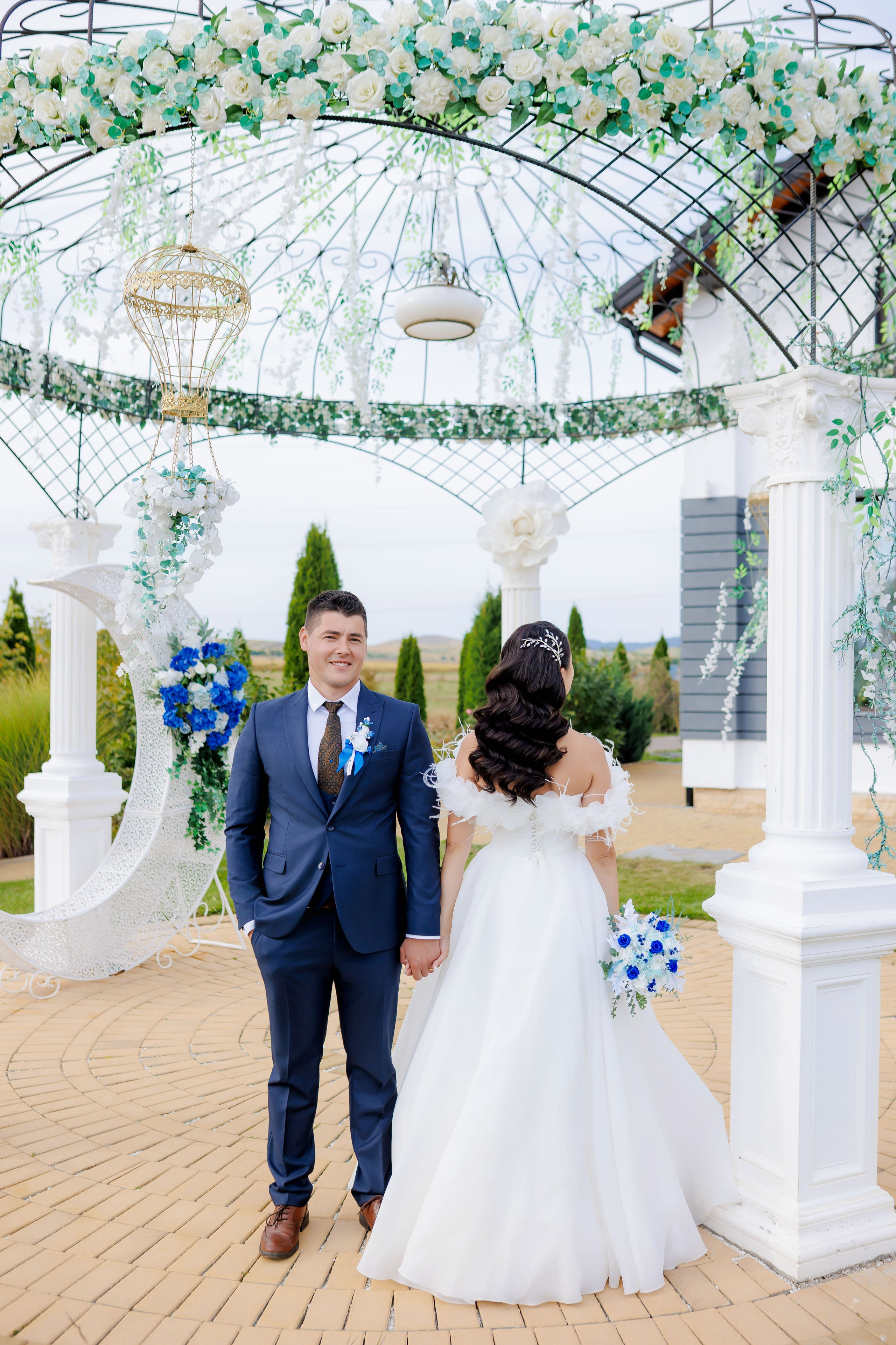 Loredana & Emilian – Ziua Nunții | Videografie - fotografie Botez Suceava, Iași, Botoșani. Servicii foto-video profesionale, pentru momente de neuitat