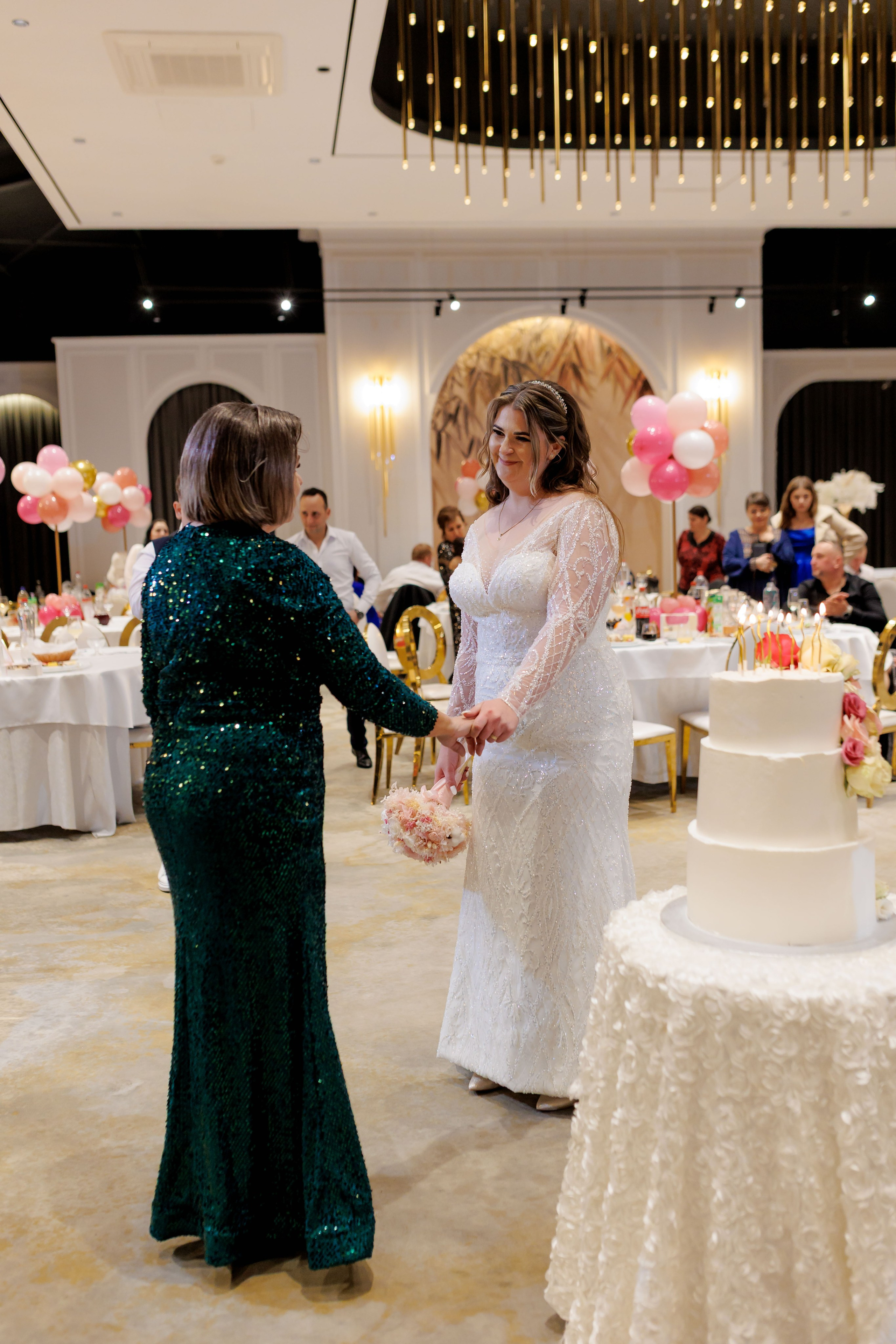 Povestea voastră, regizată de noi |Cristi Turculet Videograf Nuntă Suceava | wedding highlight. Servicii foto-video profesionale, pentru momente de neuitat