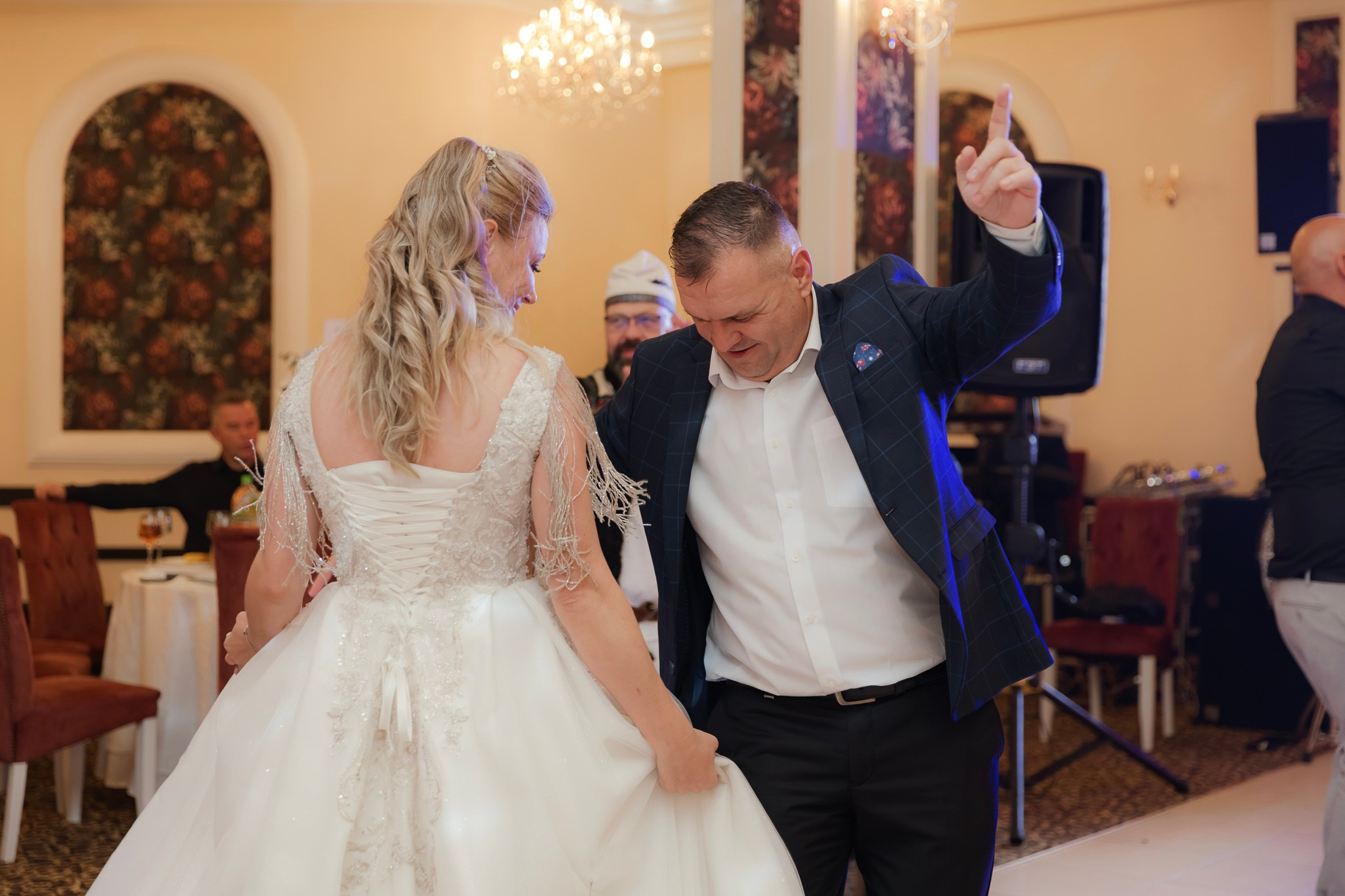 Mihai & Oana. Servicii foto-video profesionale, pentru momente de neuitat