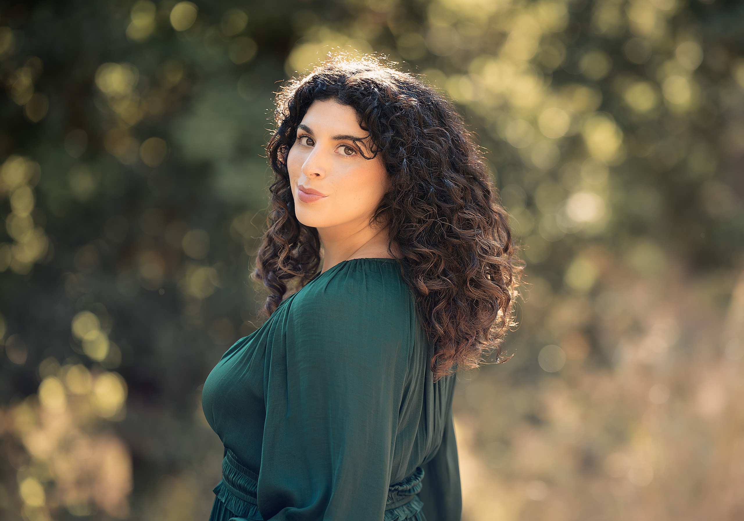 FEMALE PORTRAIT. Couples & Families photographer in Bay Area, San Jose, California