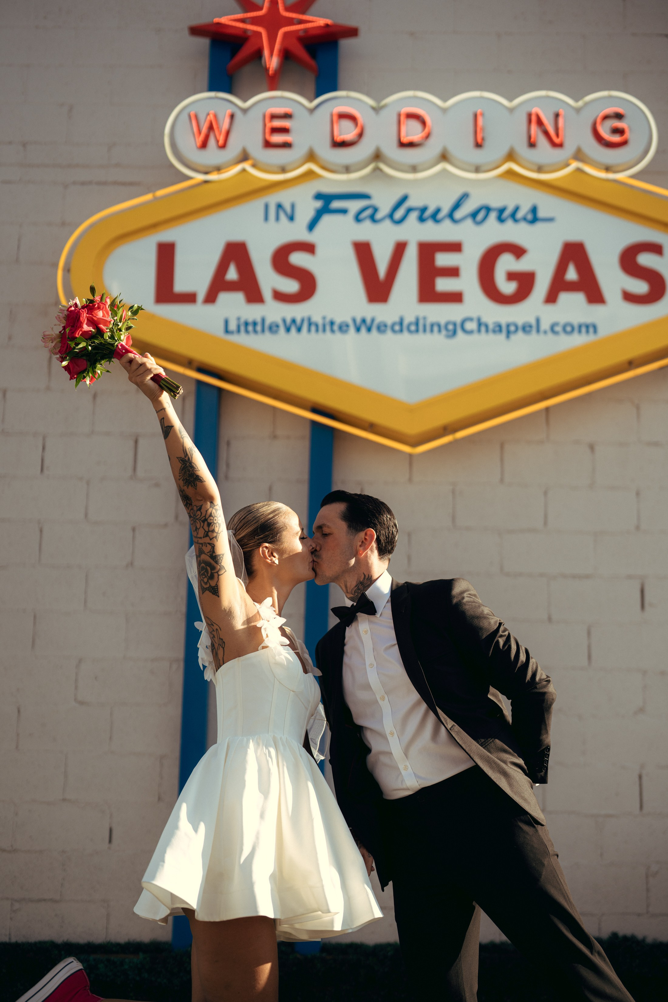 Klara&Marsel. Wedding & elopement photographer Viktoriya Kravtsov. Las Vegas