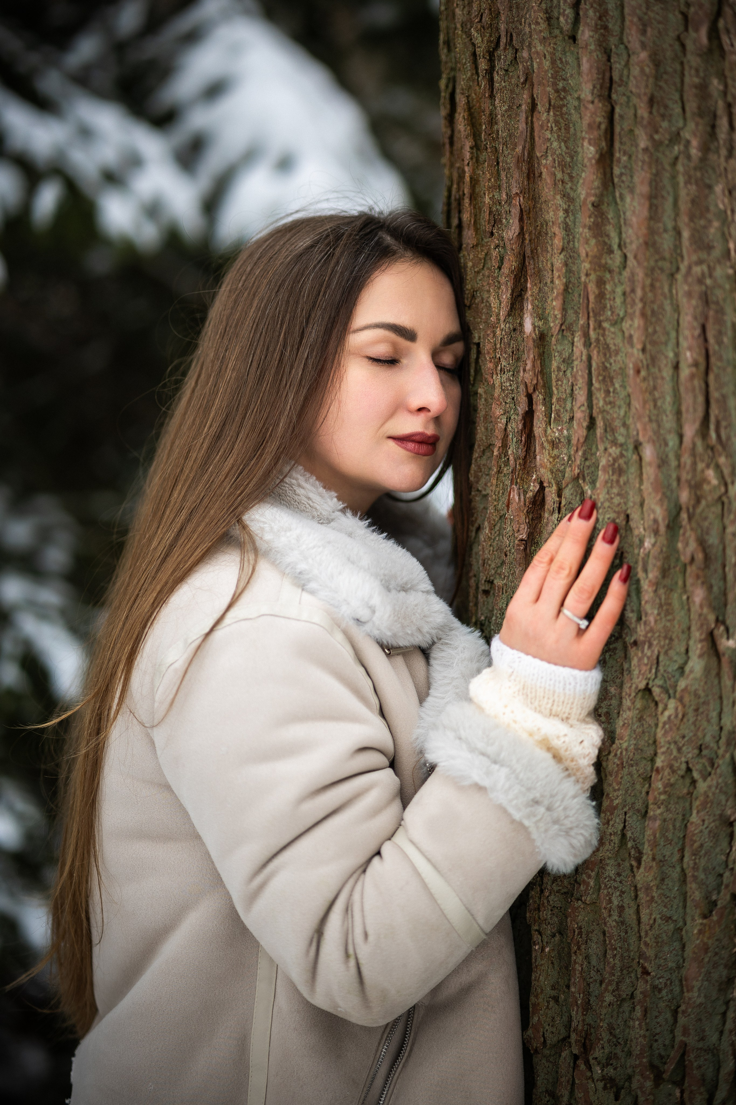 Frau im Schnee Winter Fotoshooting Natur