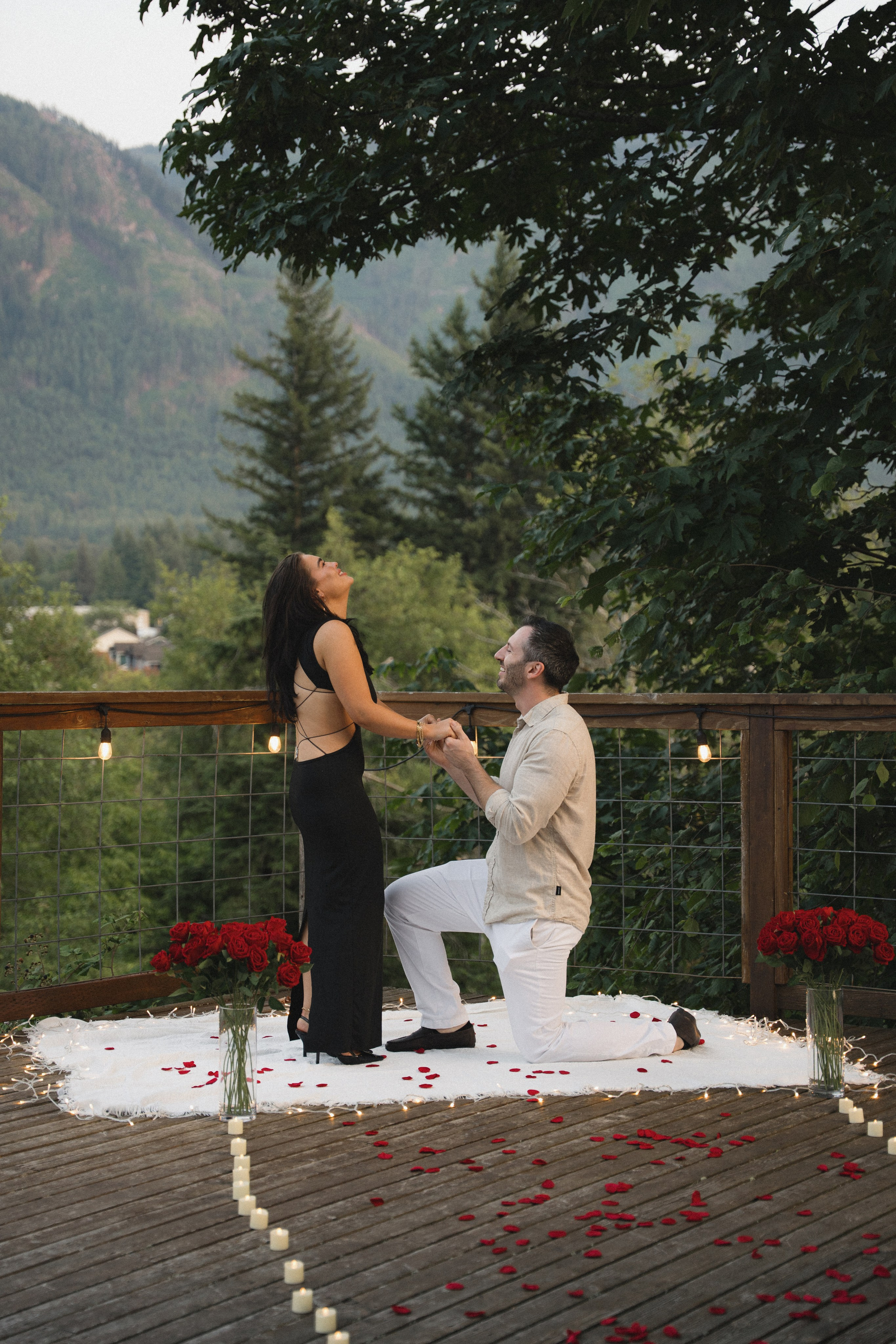 Blaine and Anya proposal. Photographer in Washington Sophia D