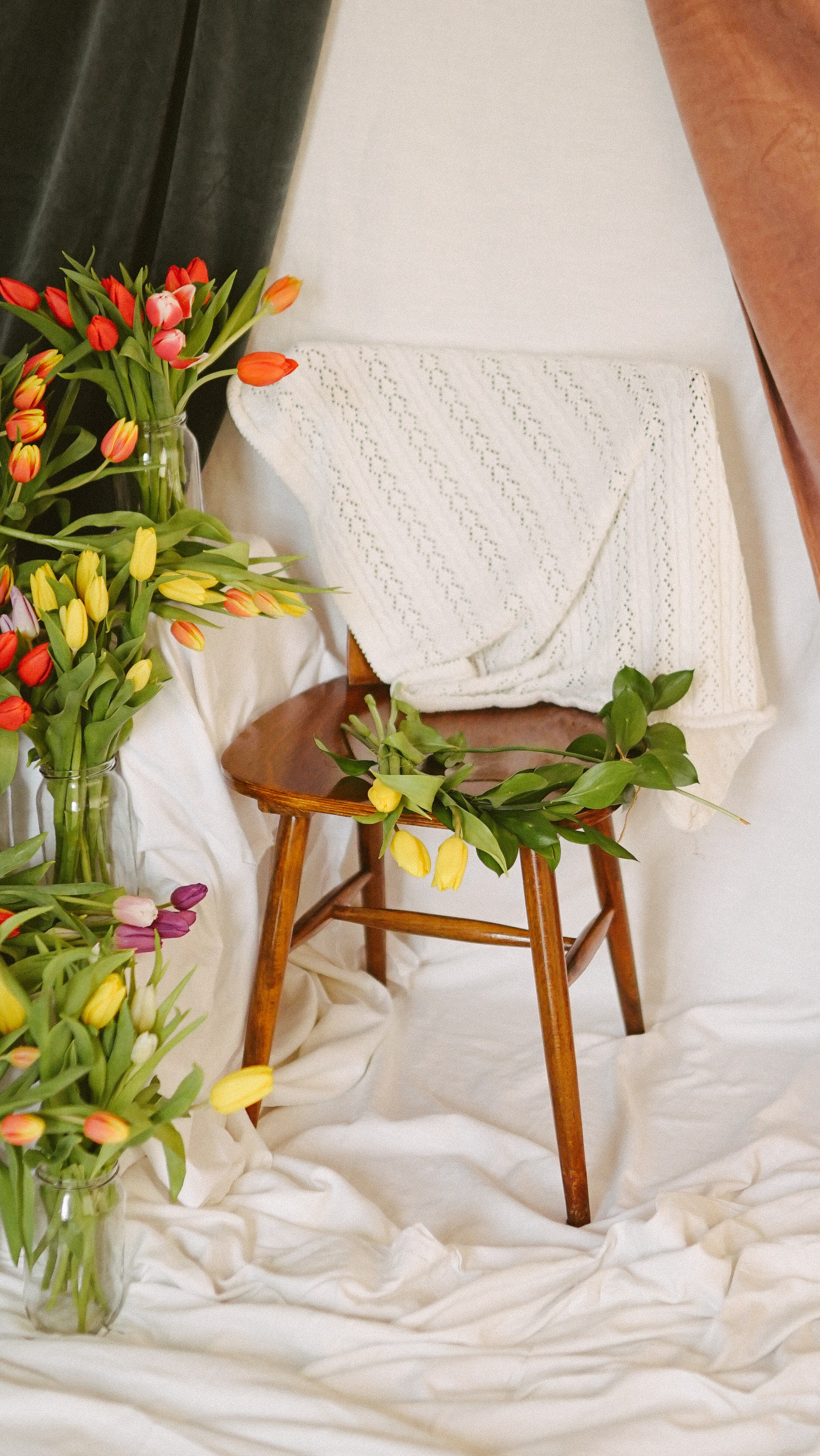 Ședințe Foto Primăvara Colorată Brașov | Mădălina Beda. Madalina Beda- Artist vizual, fotograf, doula la nastere, consultant babywearing Brasov si in toata tara