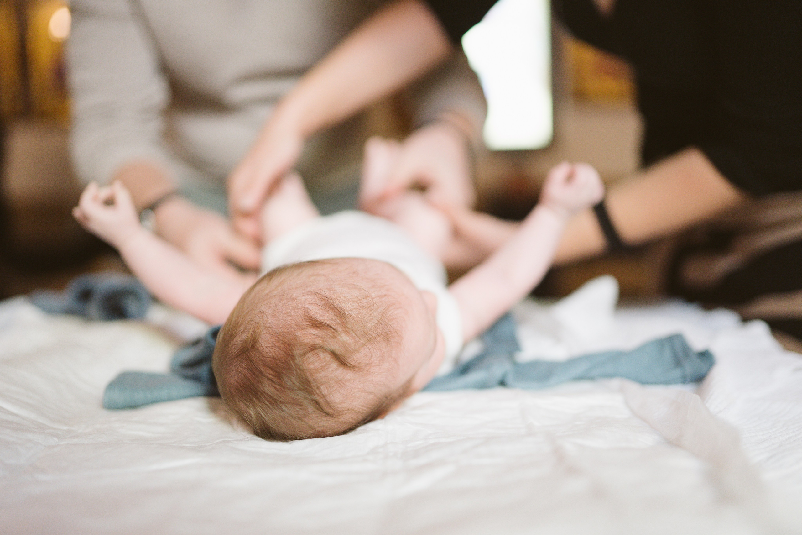 Fotografie de Eveniment Brașov: Povești Vizuale | Mădălina Beda. Madalina Beda- Artist vizual, fotograf, doula la nastere, consultant babywearing Brasov si in toata tara