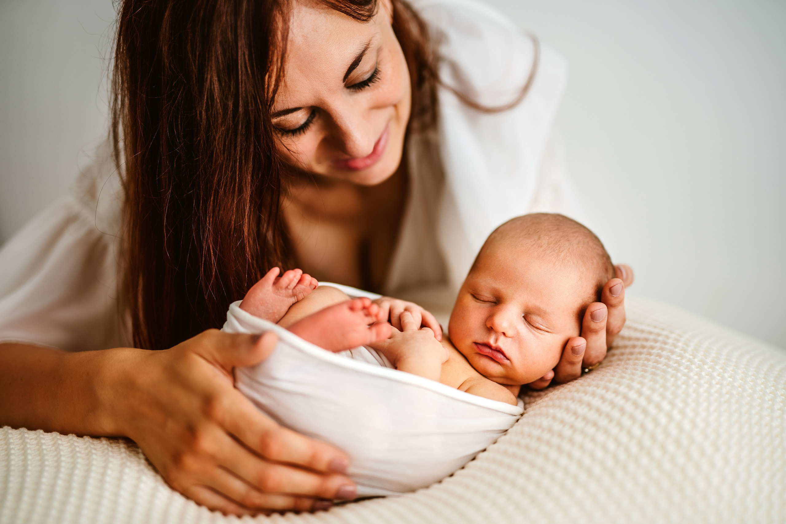 Newborn 2025. Svitlana Miahka fotografa a Genova