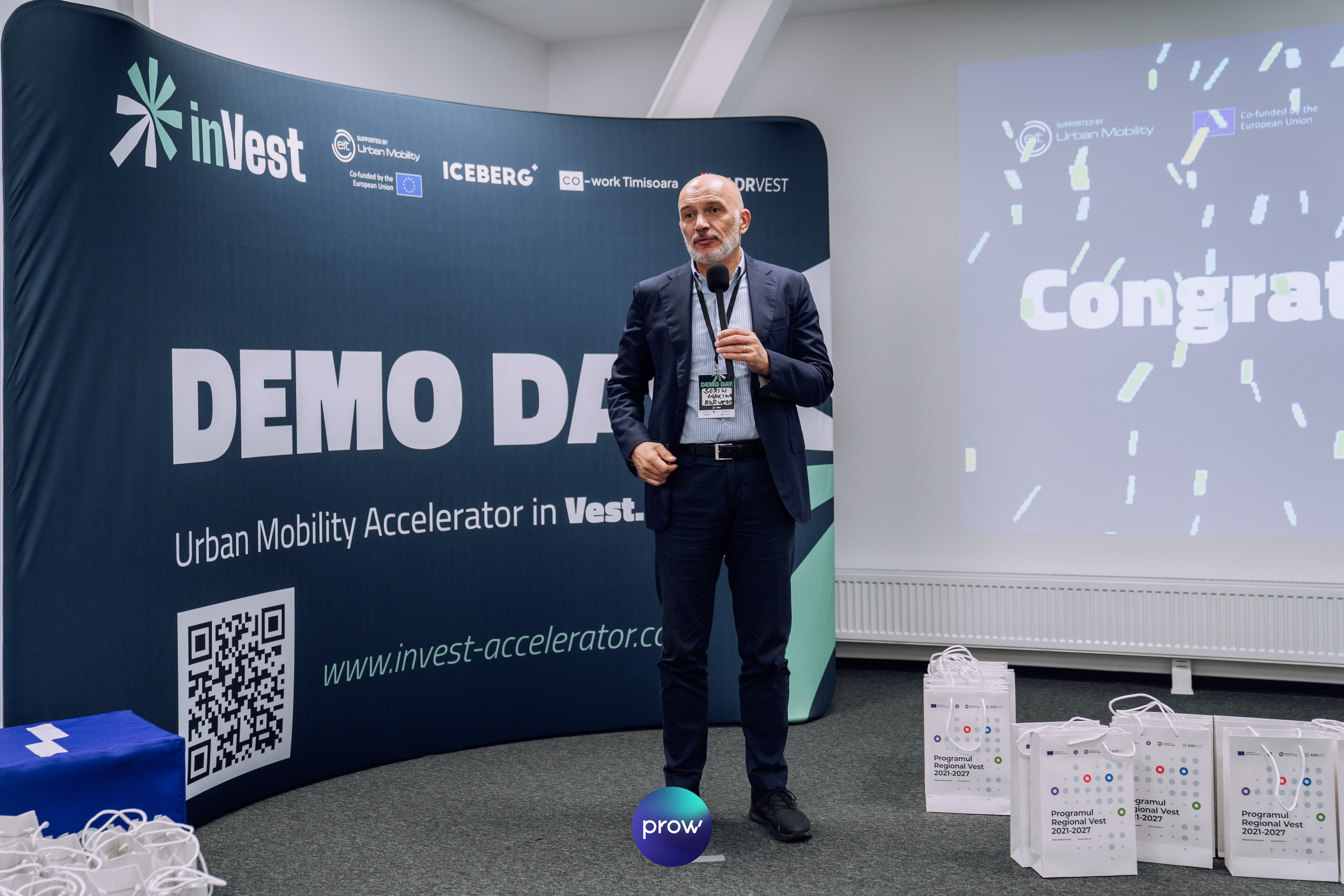 InVest DemoDay @ Cowork. Cozac Cristian Photographer