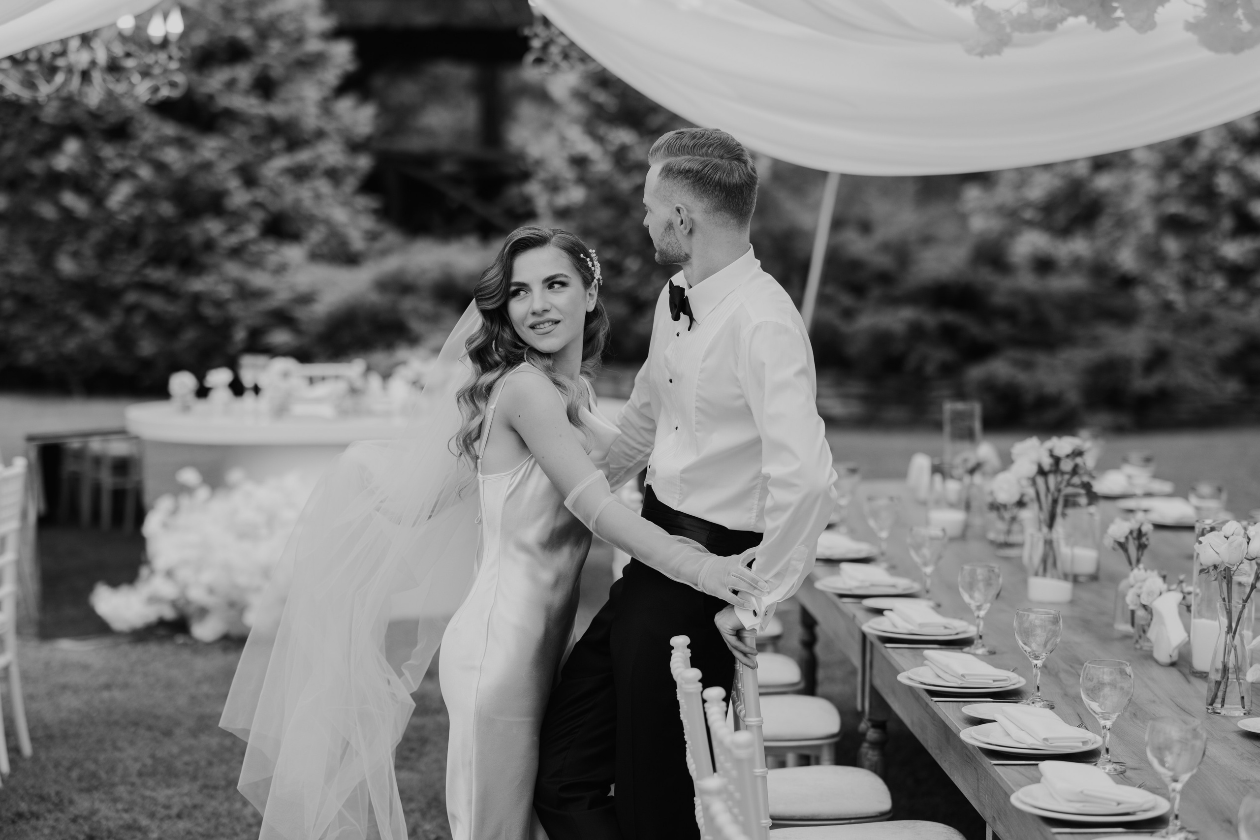 Corina & Dumitru. Main