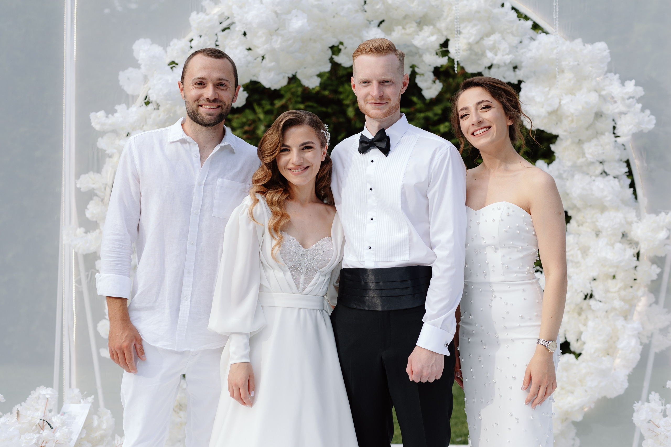 Corina & Dumitru. Main