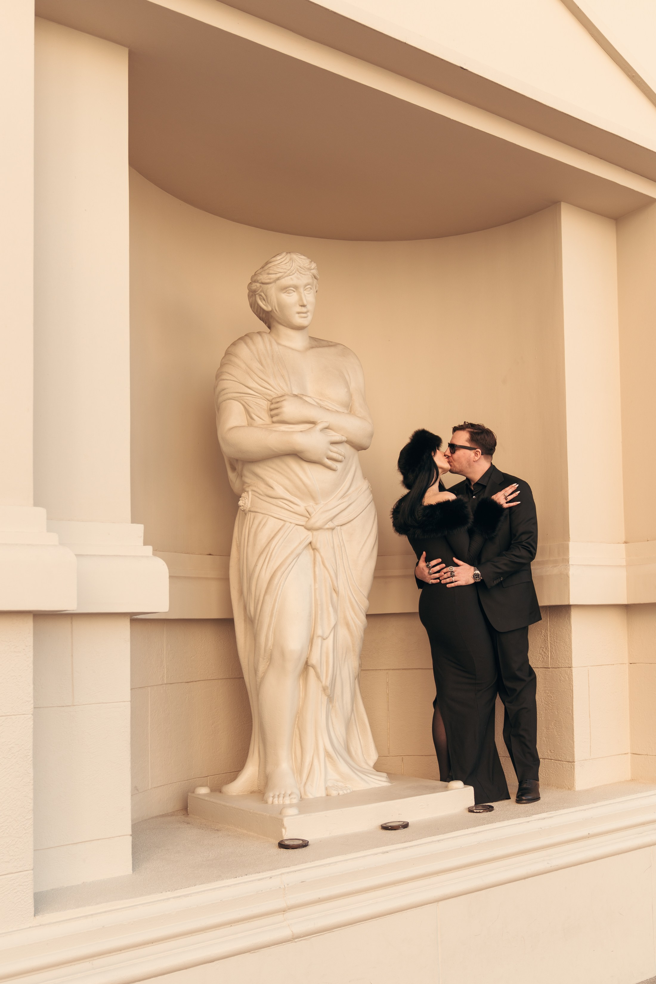 Anastasia&Austin. Wedding & elopement photographer Viktoriya Kravtsov. Las Vegas