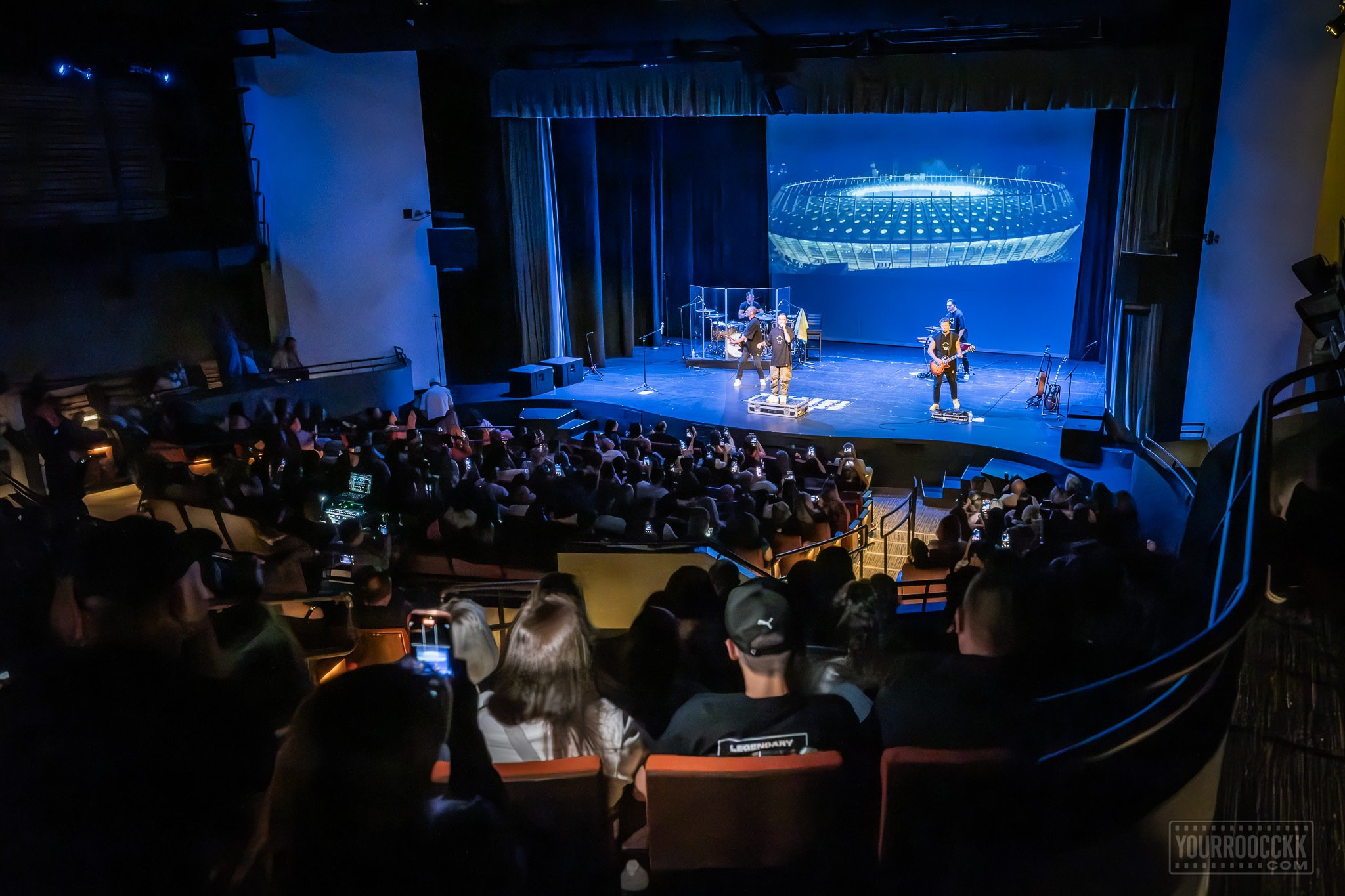BEZ OBMEZHEN | SACRAMENTO. Reportage concert portrait photography in the San Francisco Bay Area