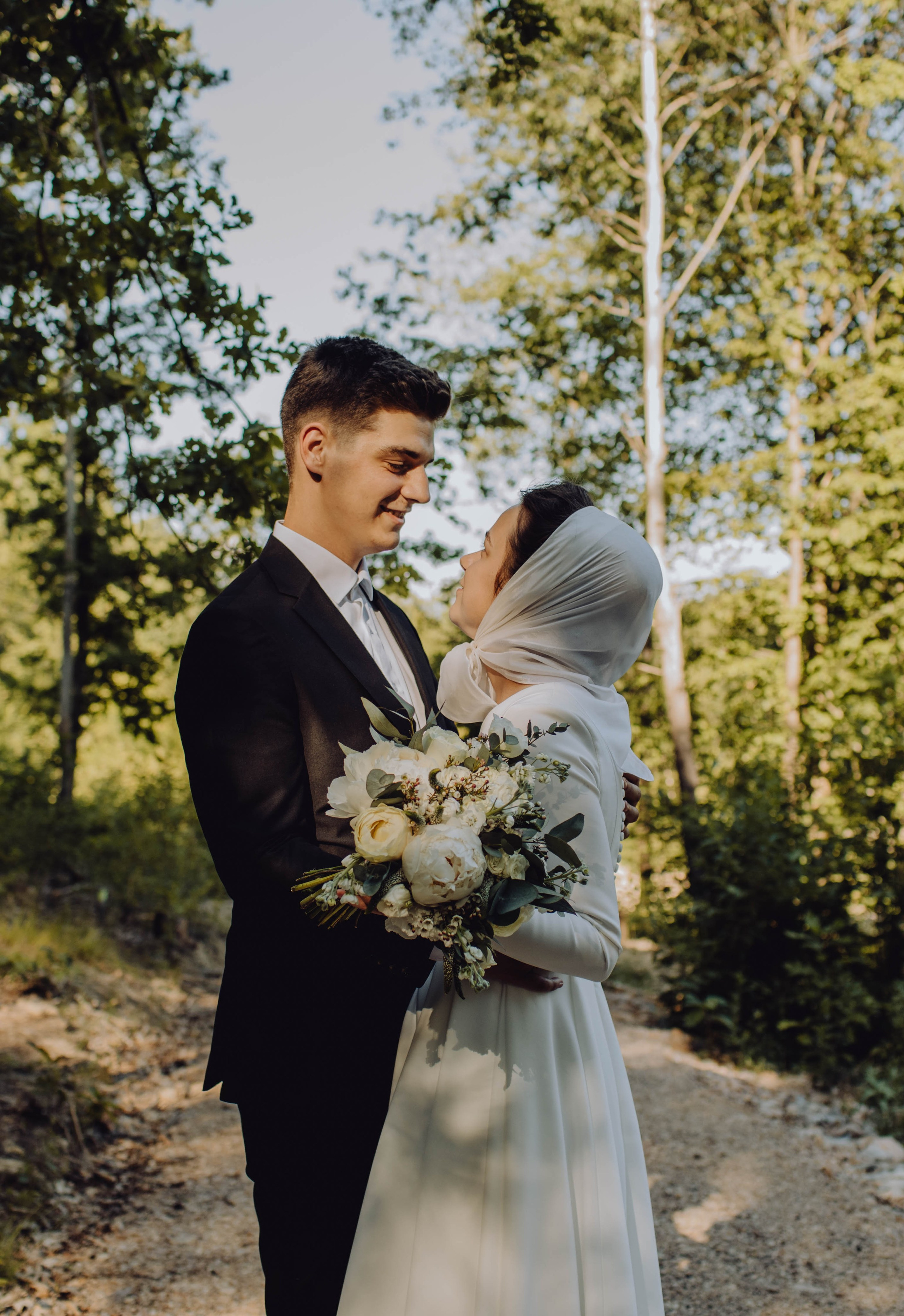 Darius & Alexandra. Wedding & couple photographer from Romania Rut Vetan