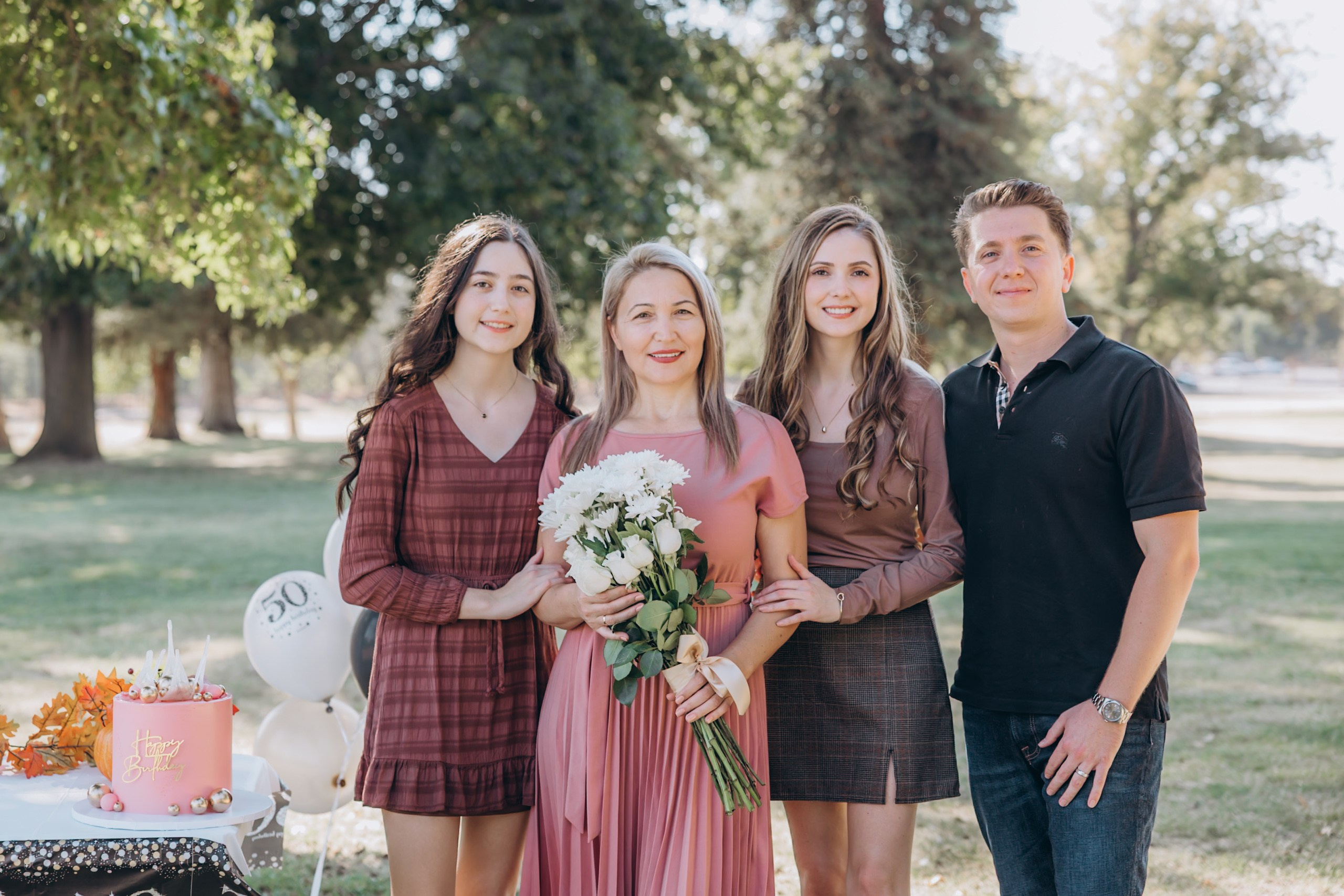 Events and big family photos. Family and children’s lifestyle photographer Elena Tumanova