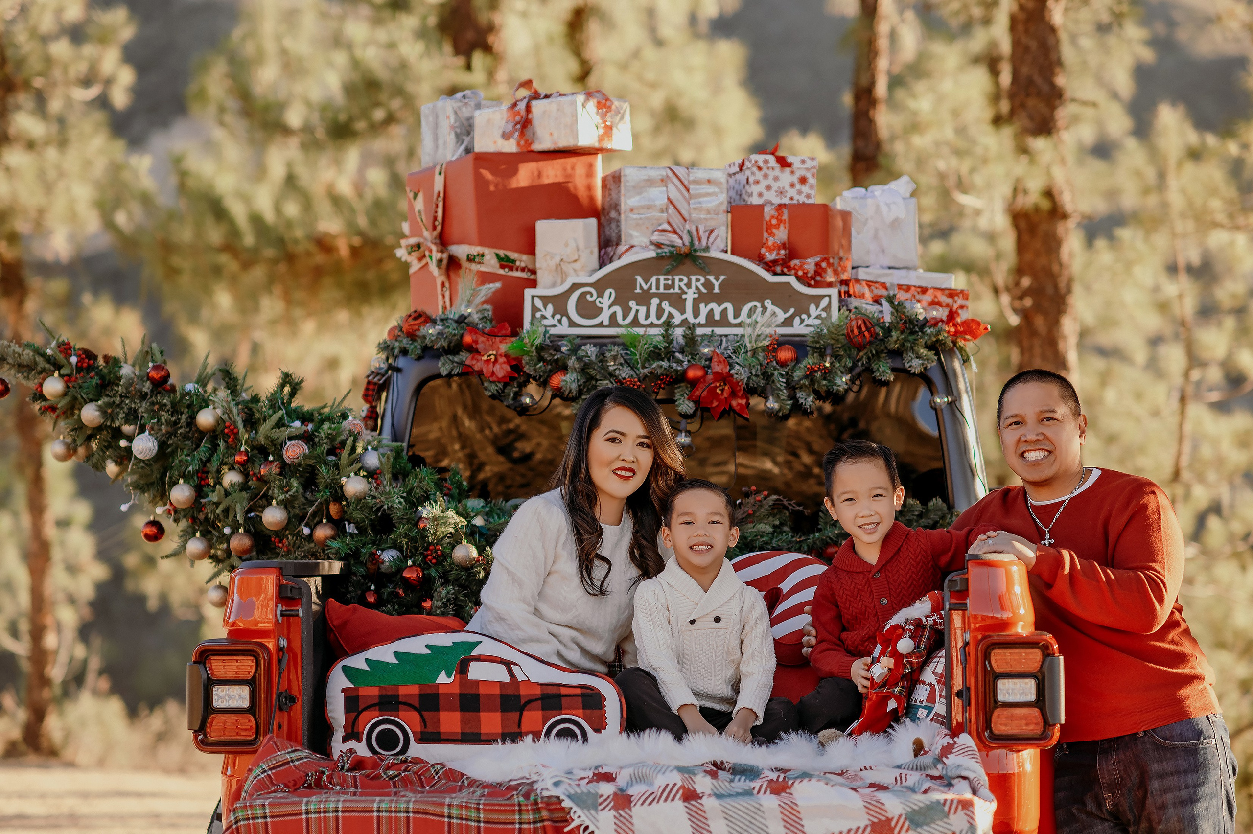 K. Wedding, maternity and family photographer in Charlotte Tasha Minn