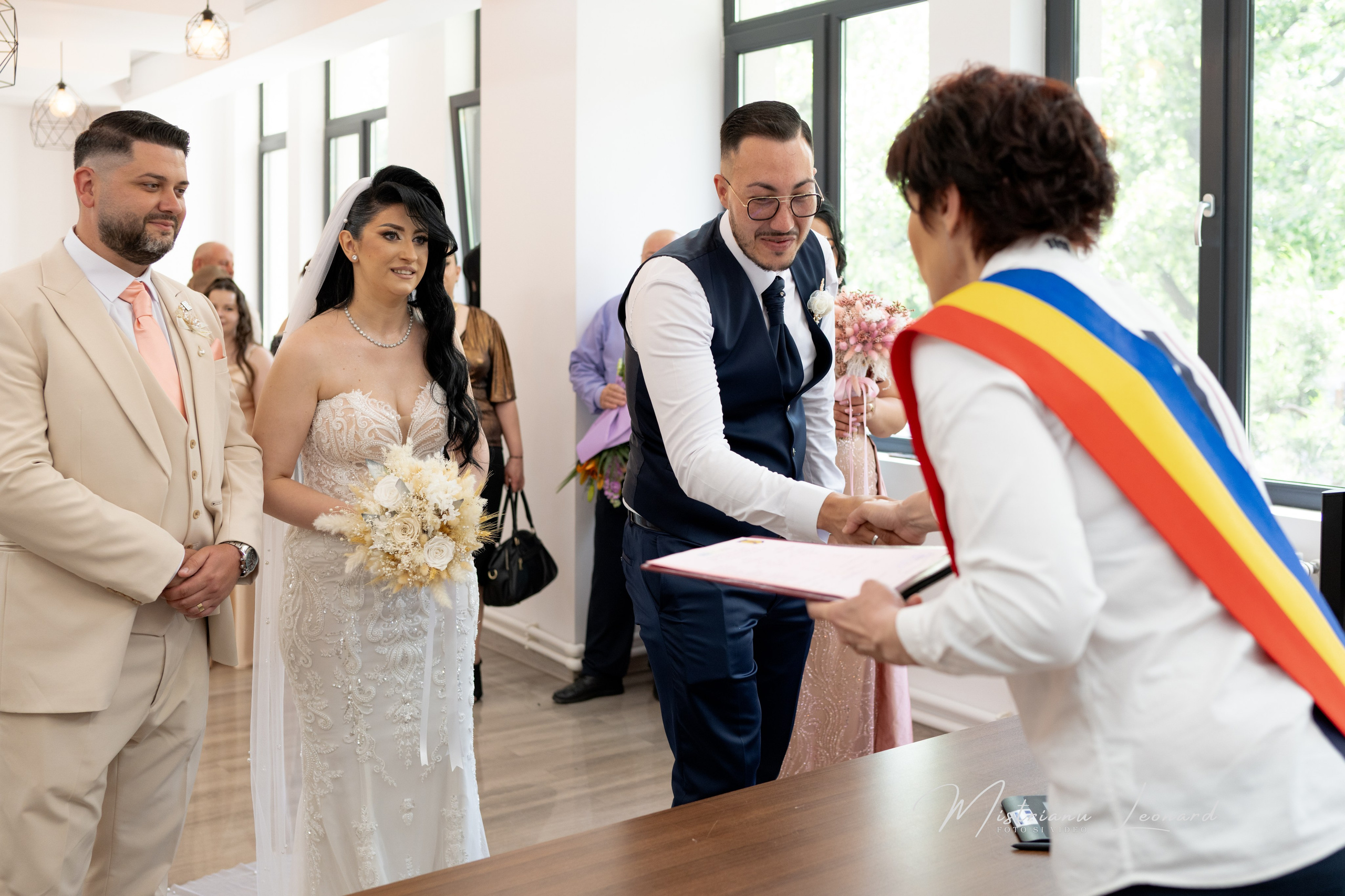 Laura & Bogdan Same day. Foto Leonard Mistrianu| fotograf eveniment: nunta, botez, cununie