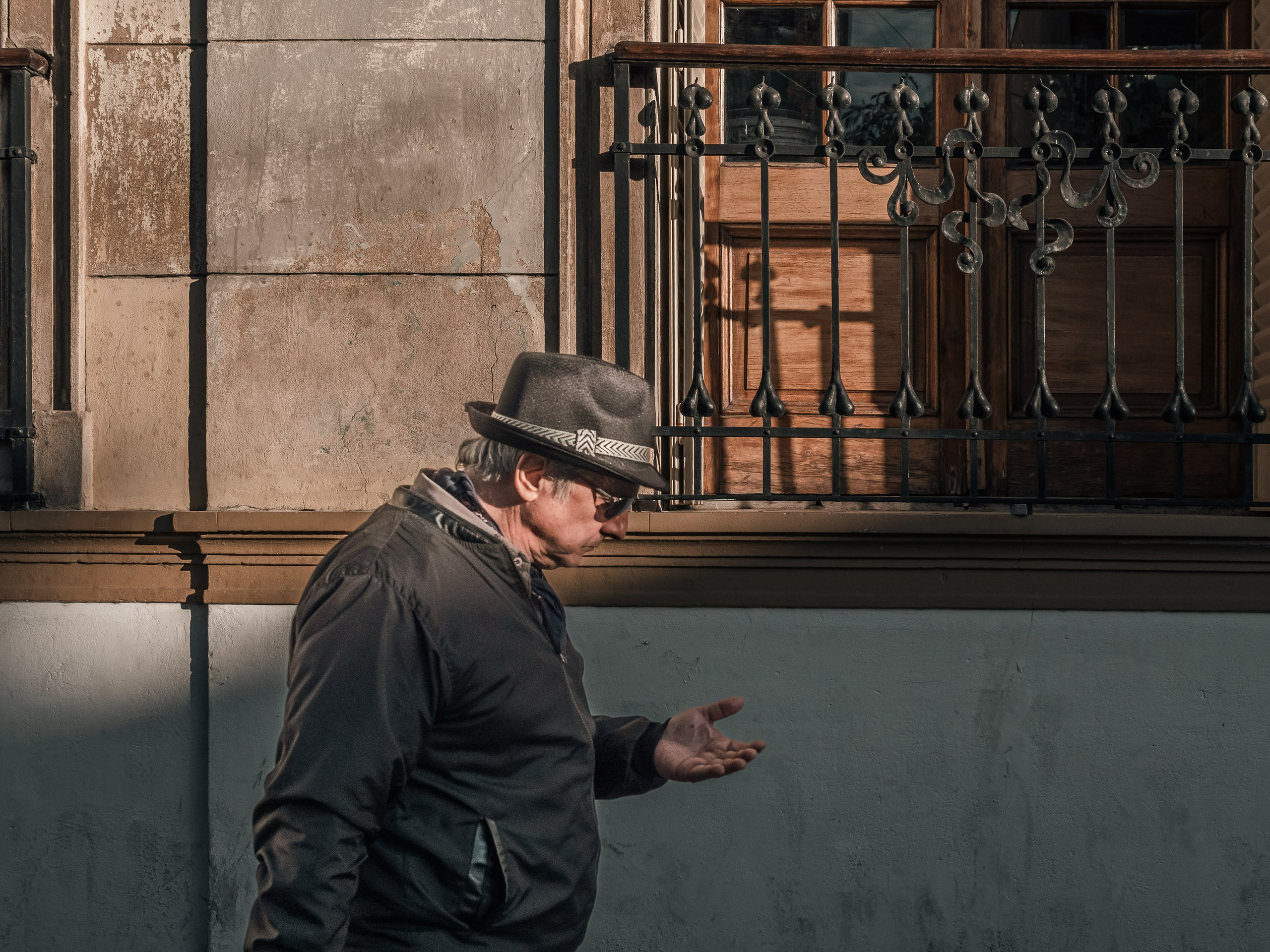 San Telmo neighborhood, City of Buenos Aires, Argentina. Federico Borobio, street and documentary photography.