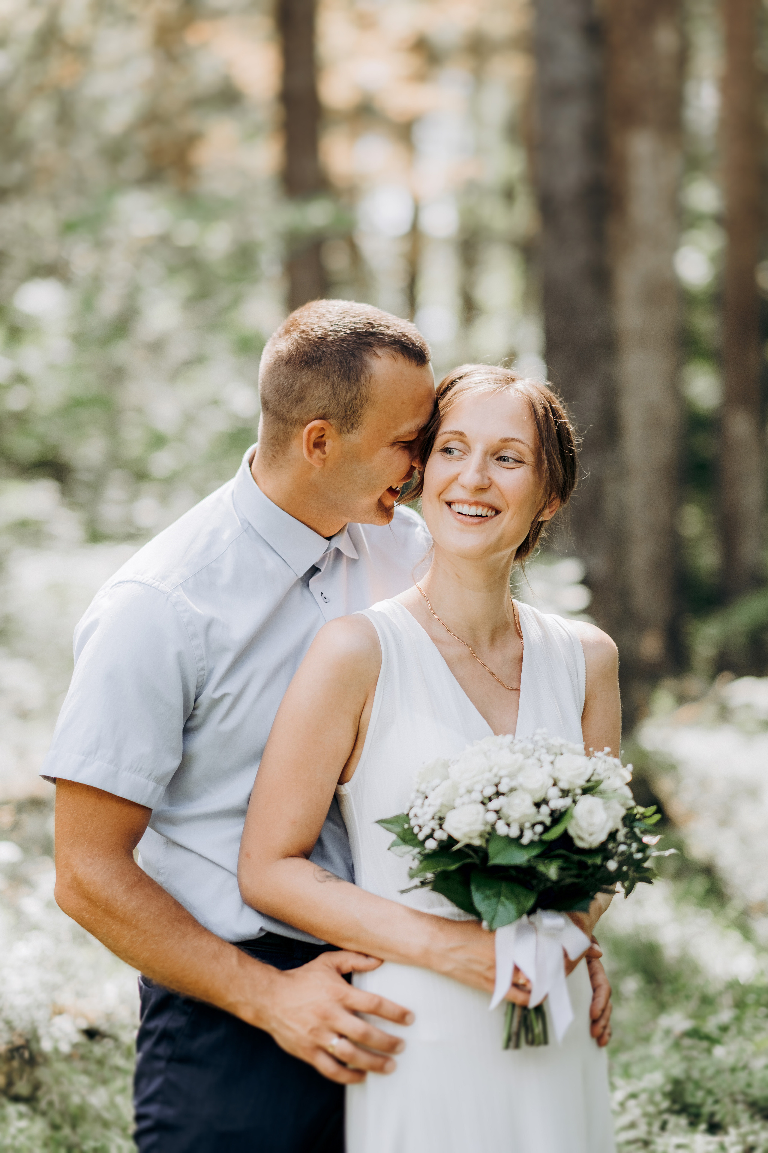 Viktorija + Artūrs | Kāzu fotosesija mežā. Kāzu × Ģimenes notikumu fotografs Edgars Kalniņš