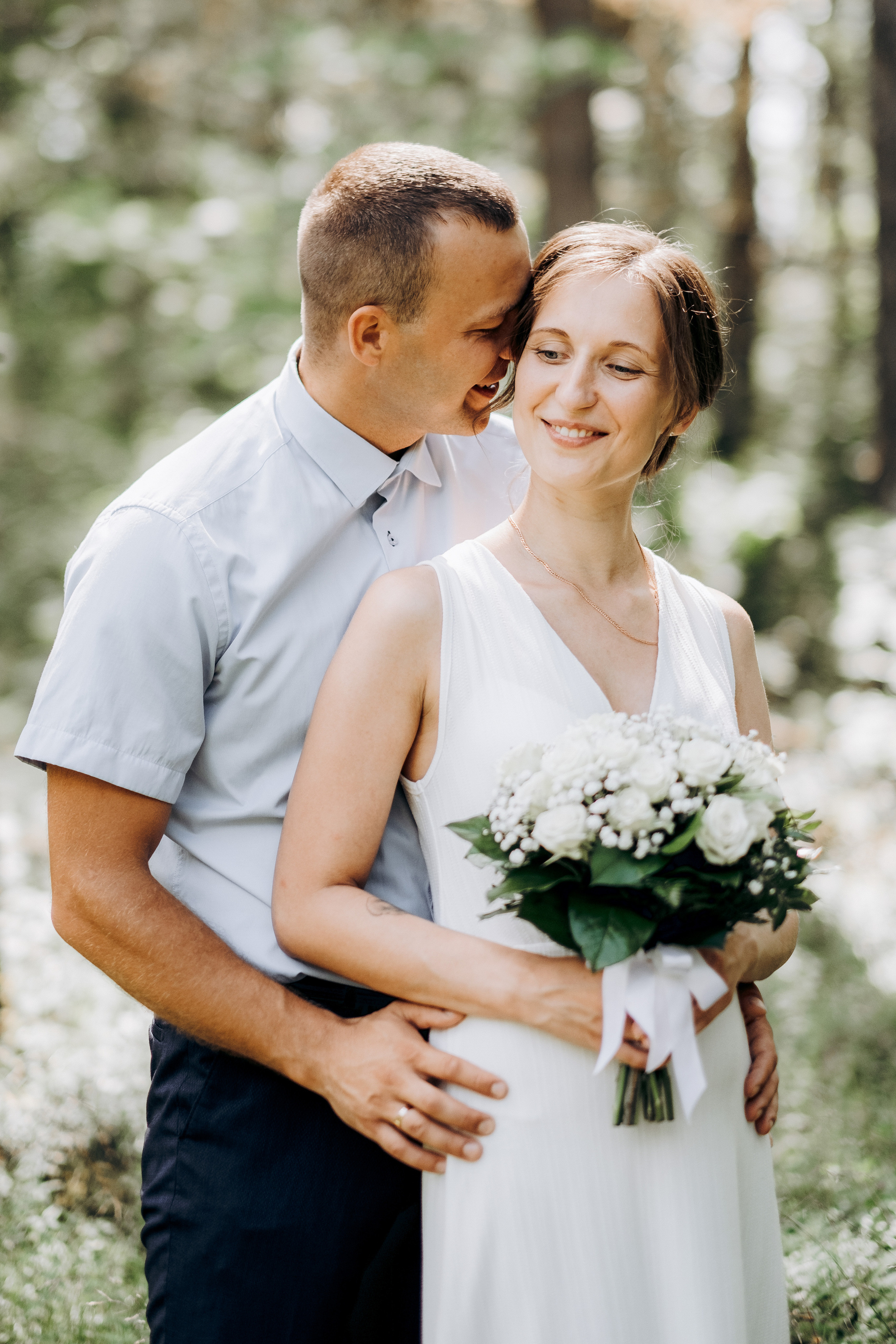 Viktorija + Artūrs | Kāzu fotosesija mežā. Kāzu × Ģimenes notikumu fotografs Edgars Kalniņš