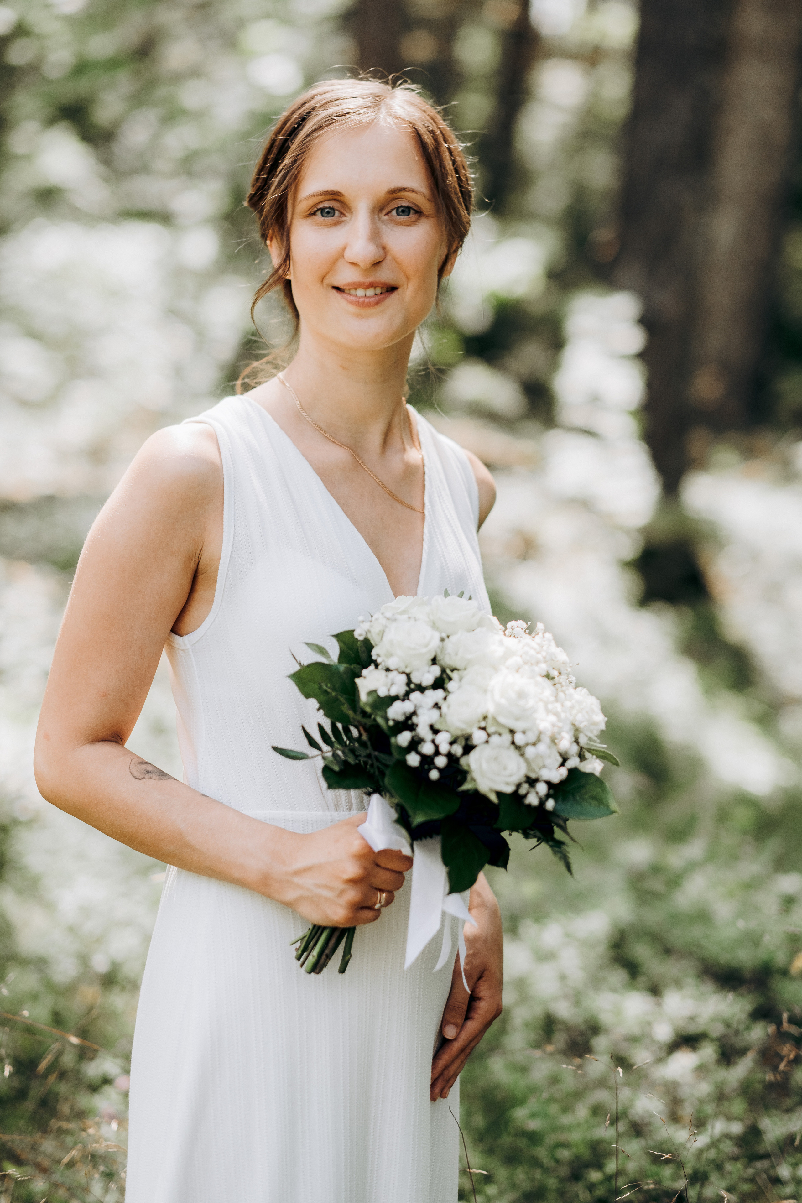 Viktorija + Artūrs | Kāzu fotosesija mežā. Kāzu × Ģimenes notikumu fotografs Edgars Kalniņš