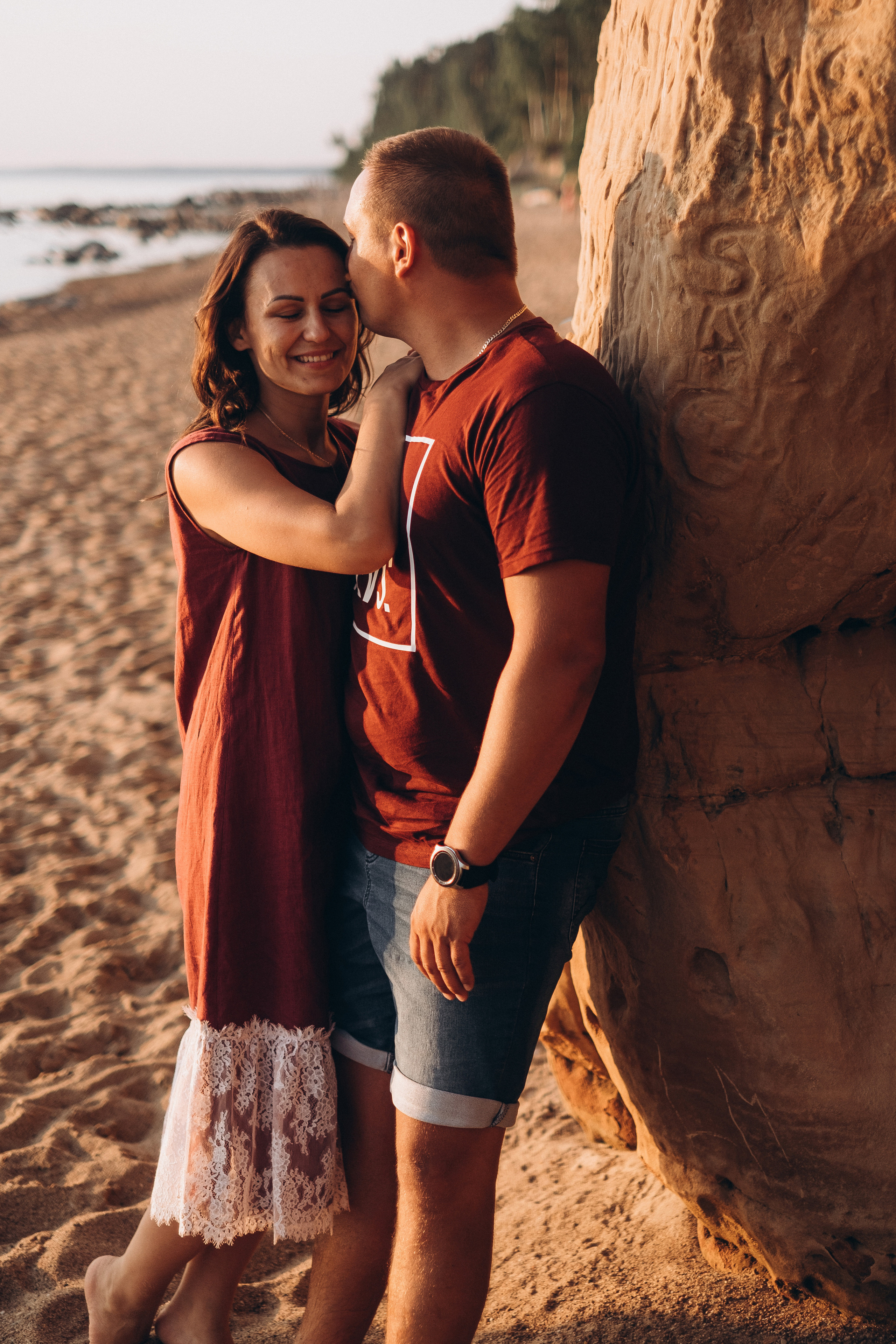Ģimenes fotosesija Veczemju klintīs. Kāzu × Ģimenes notikumu fotografs Edgars Kalniņš
