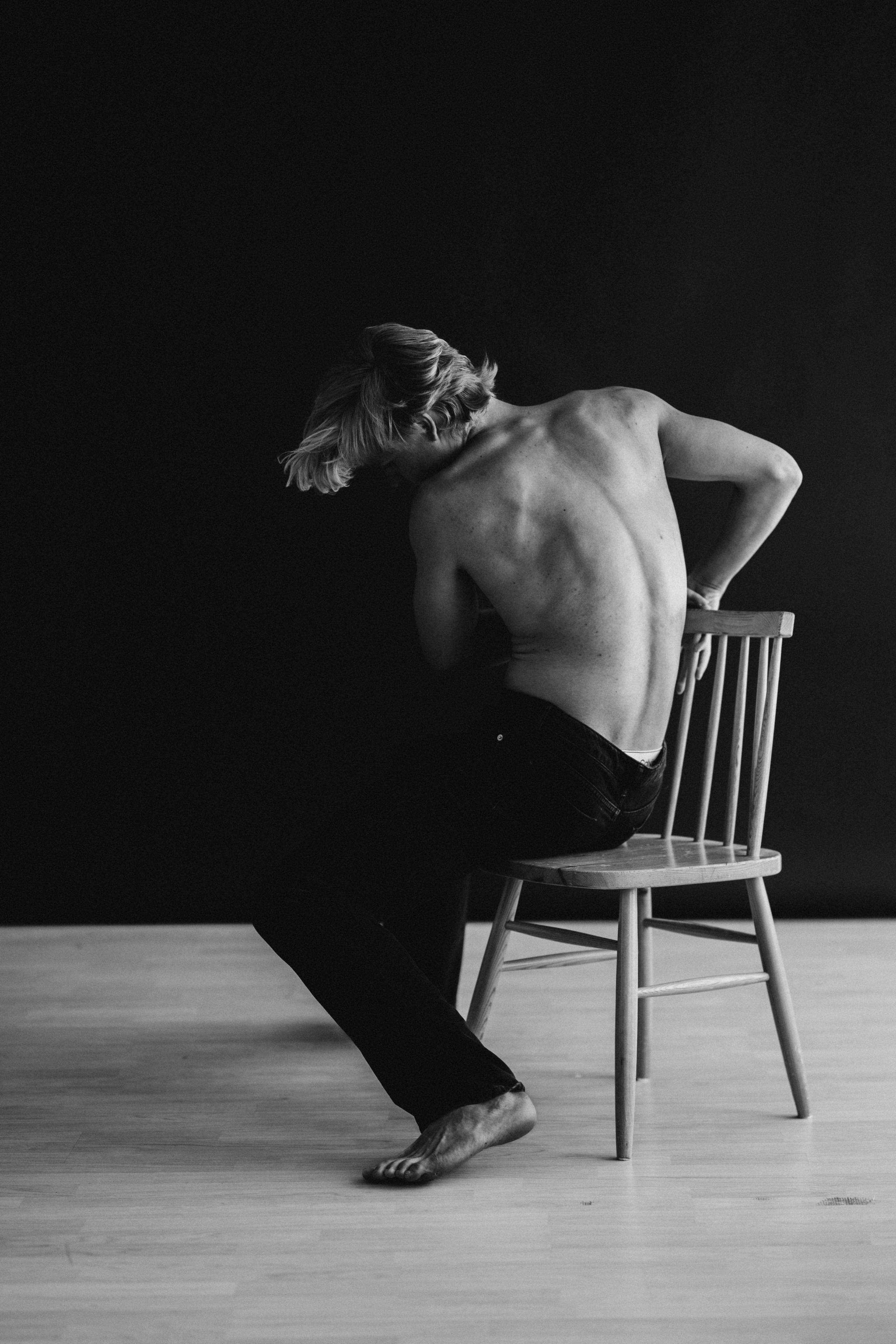 DANCERS. Victoria Olonen – Cinematic Portrait Artist | Helsinki & Europe