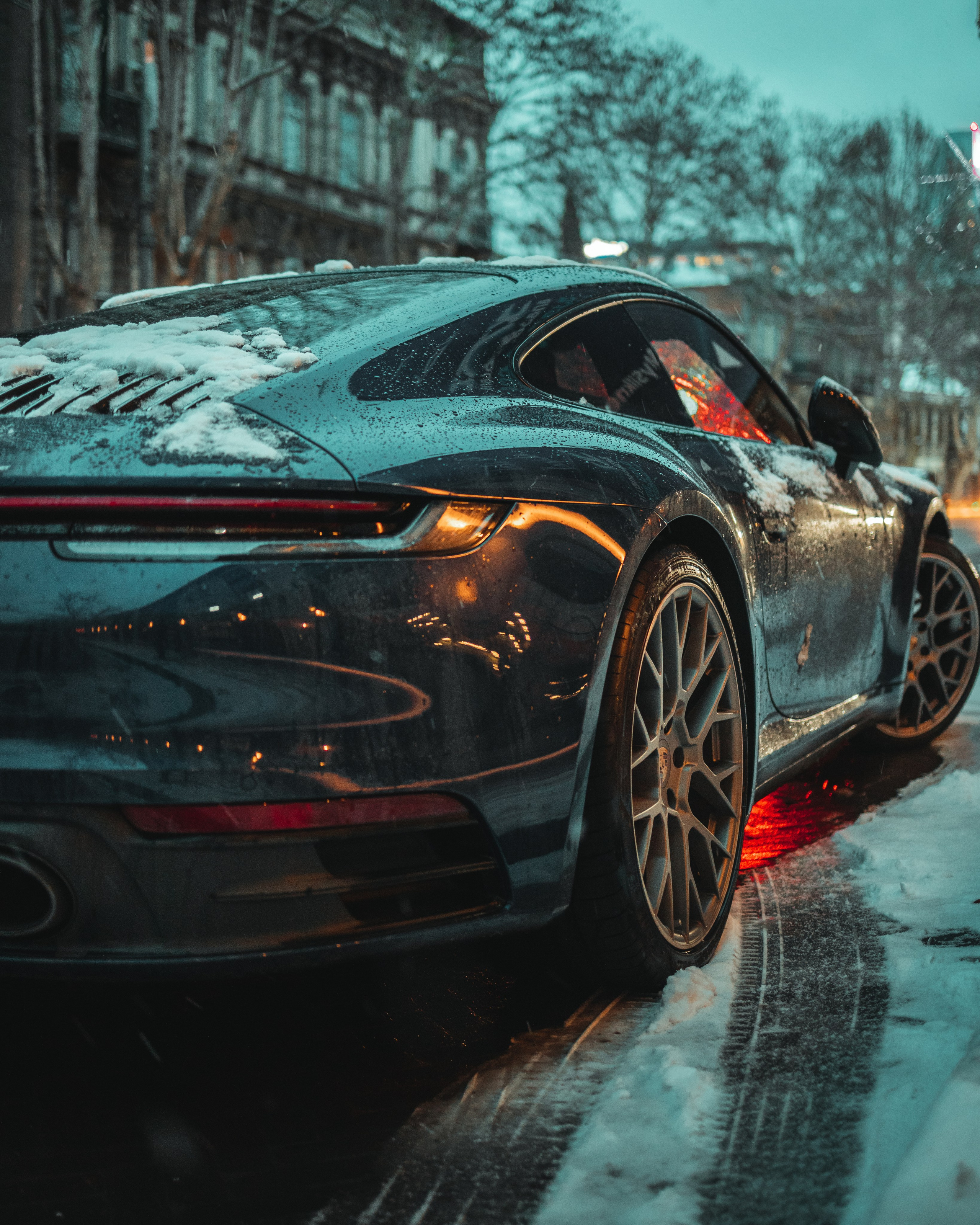 T B I L I S I. Bspander