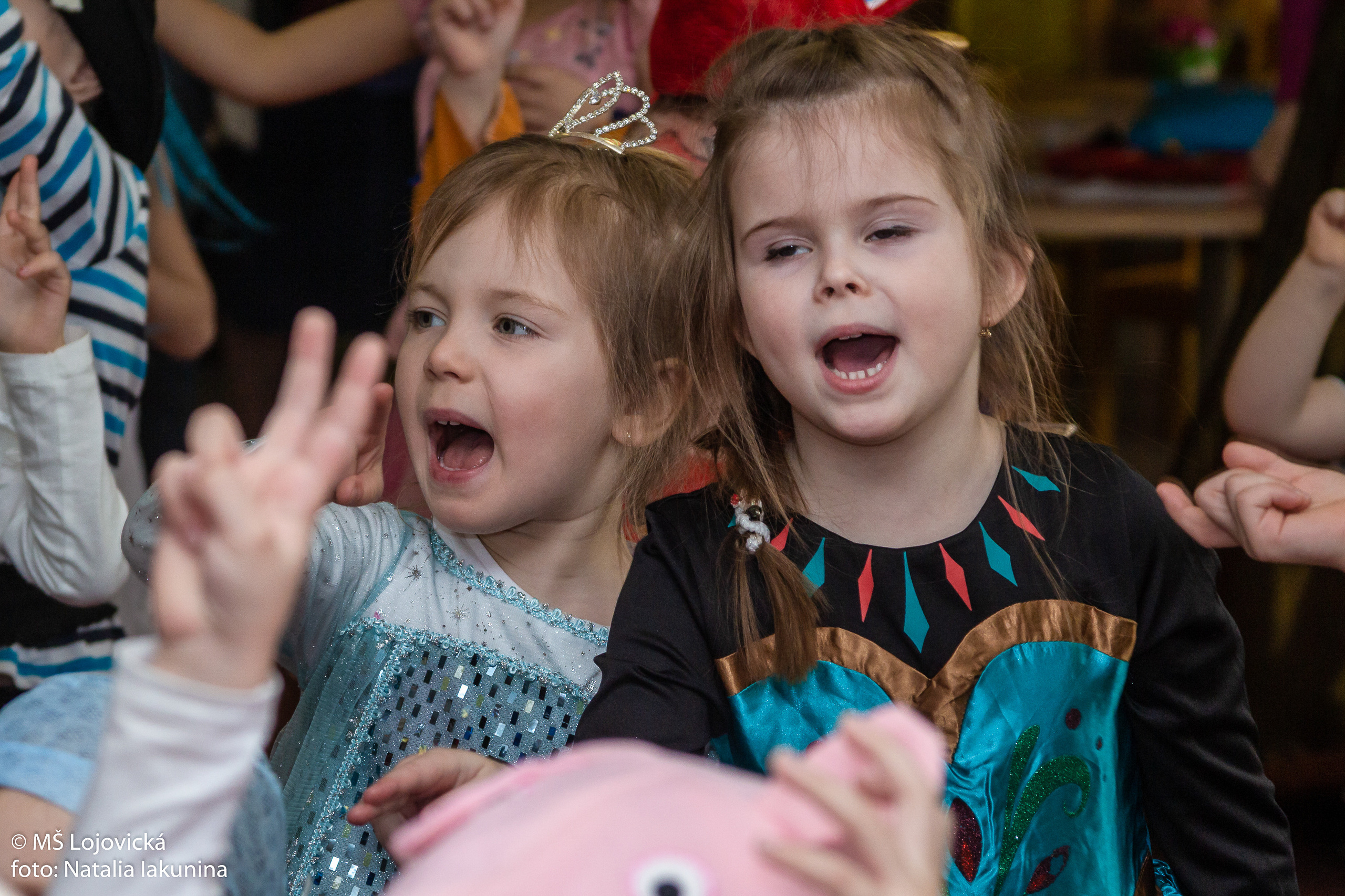 Karneval — Masopust. Kiki-Niki-Cha! Learn, play, and discover with us!