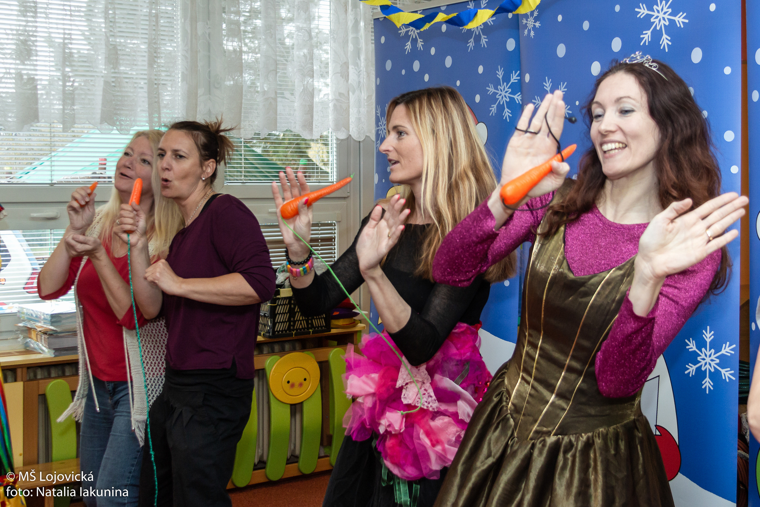 Karneval — Masopust. Kiki-Niki-Cha! Learn, play, and discover with us!