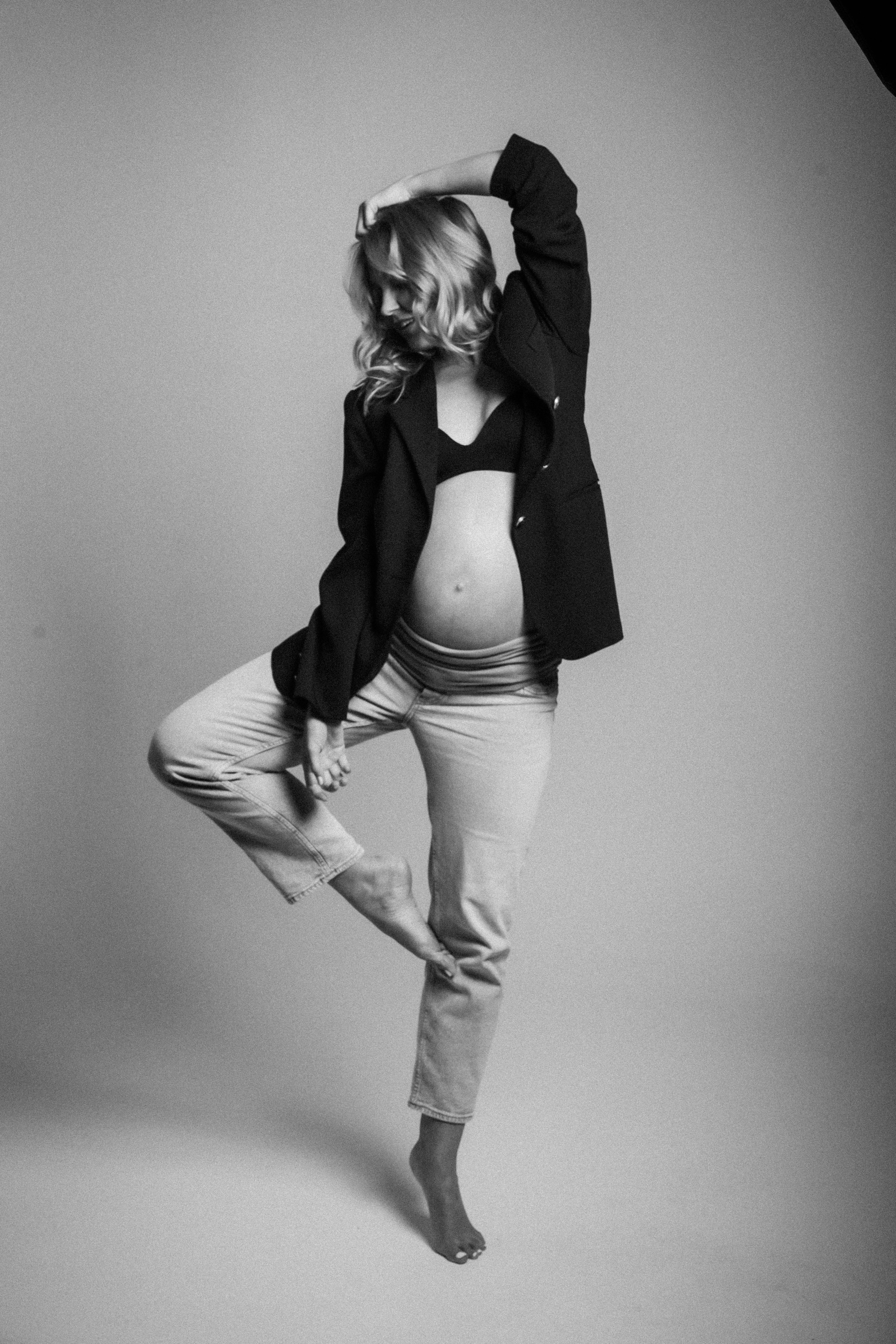 Rebekka. Portrait Photographer in Berlin Daria Doch Schwangerschaftsfotos