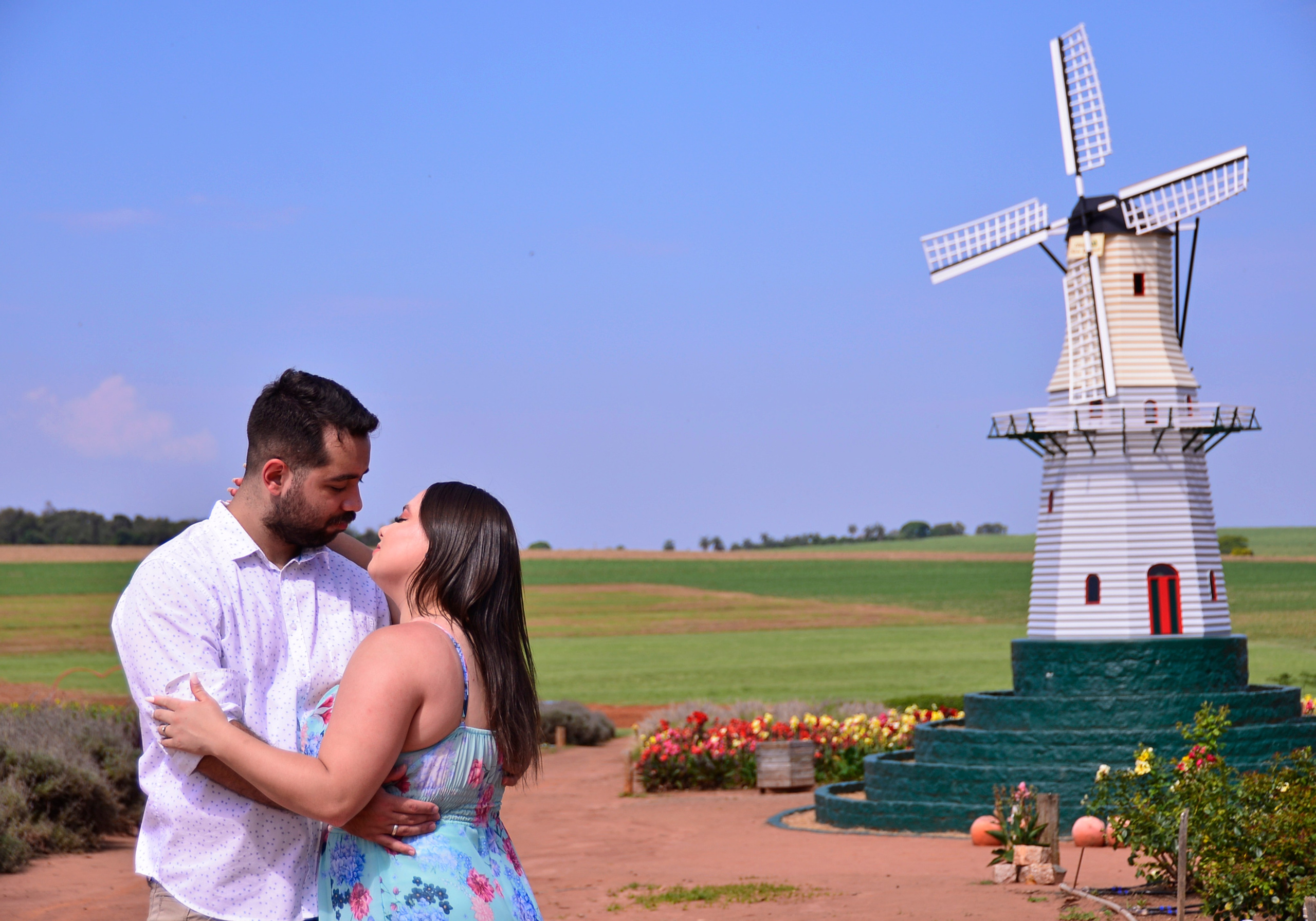 Vanessa & Victor — Campo Macena, Holambra. Produtora Bride