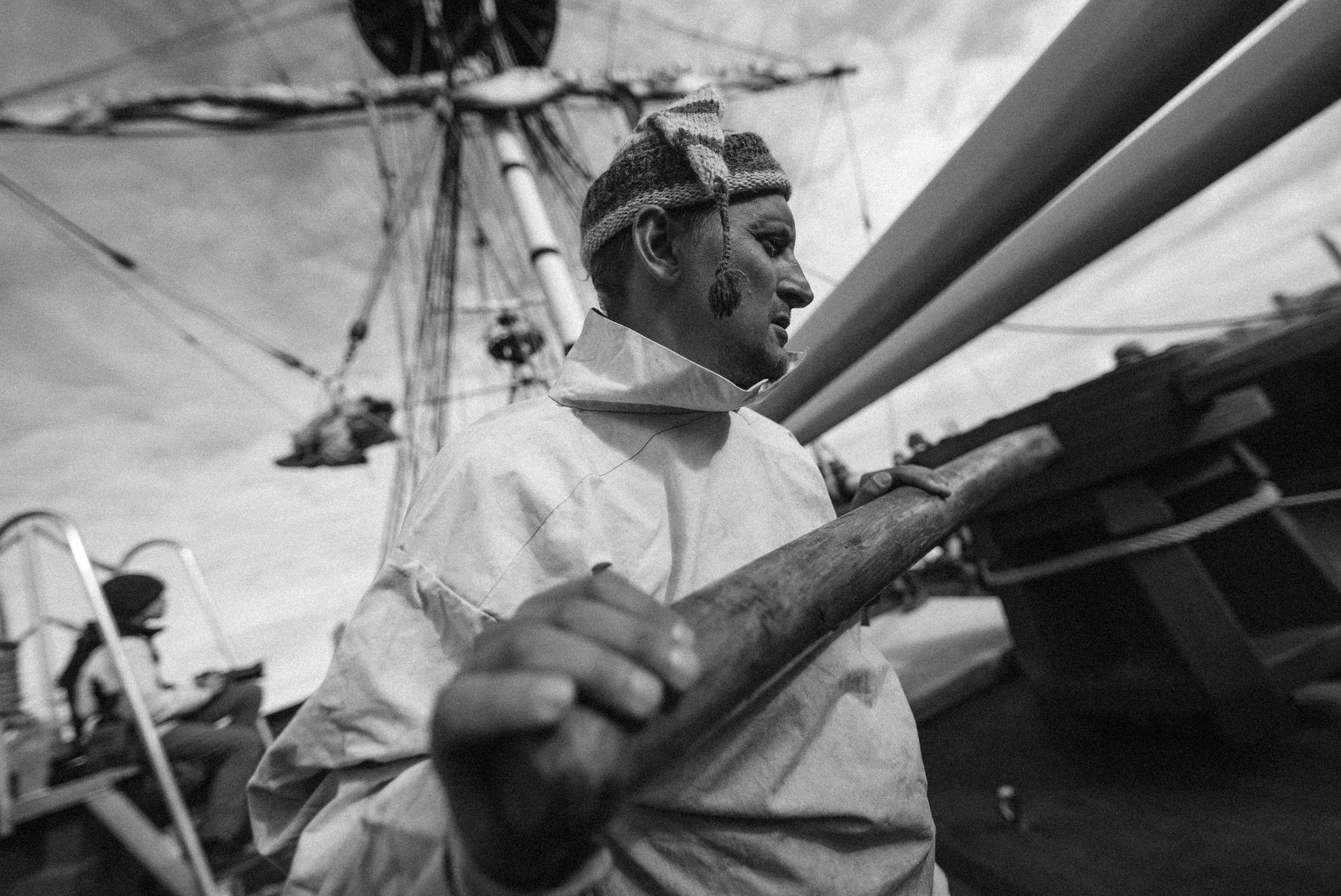 2025. Стрит-фотография, полная абсурда, идиотизма и красоты