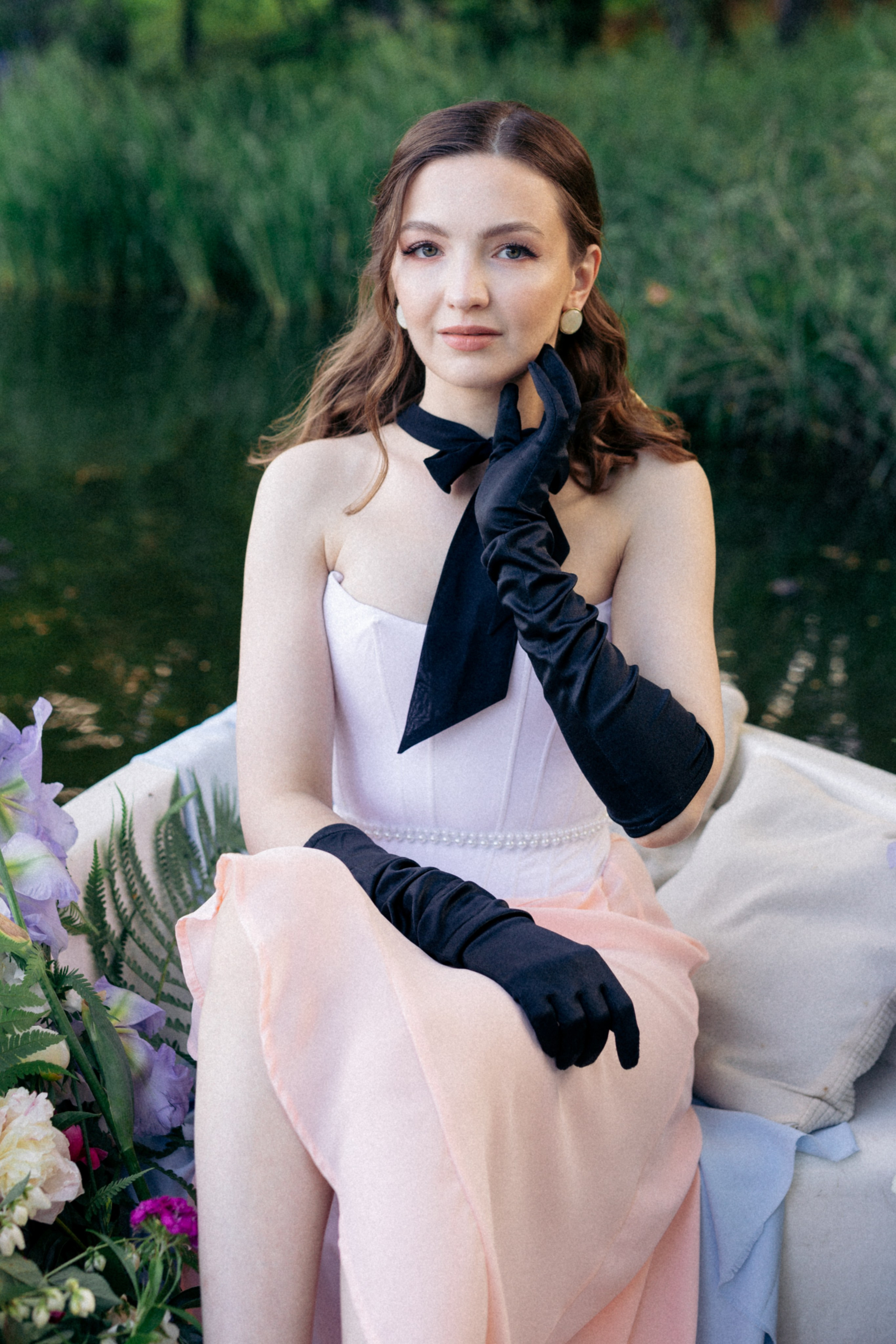 Boat & flowers. Photographer Anna Curly | Weddings and Events in Dubai