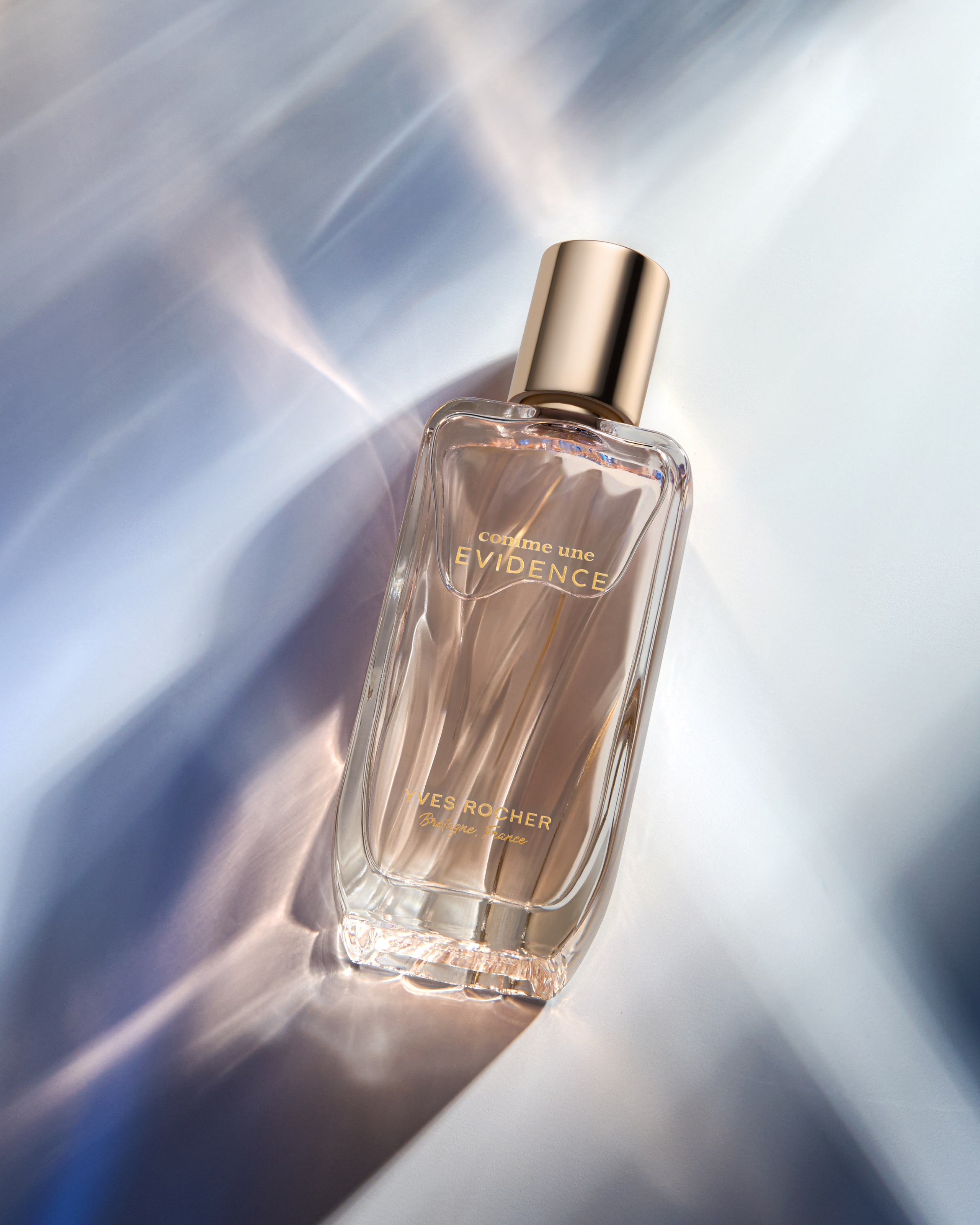 perfume retouching, fragrance product editing, perfume bottle retouch, fragrance photography editing, high-end perfume editing, bottle reflection retouching, perfume label editing, luxury perfume retouching, perfume e-commerce editing, fragrance product enhancement, commercial perfume retouch, perfume product photography, clean perfume retouching, beauty product retouching, perfume photography for social media, perfume ad retouching, polished bottle editing, professional fragrance retouching, perfume campaign visuals, bottle color correction, perfume photo enhancement