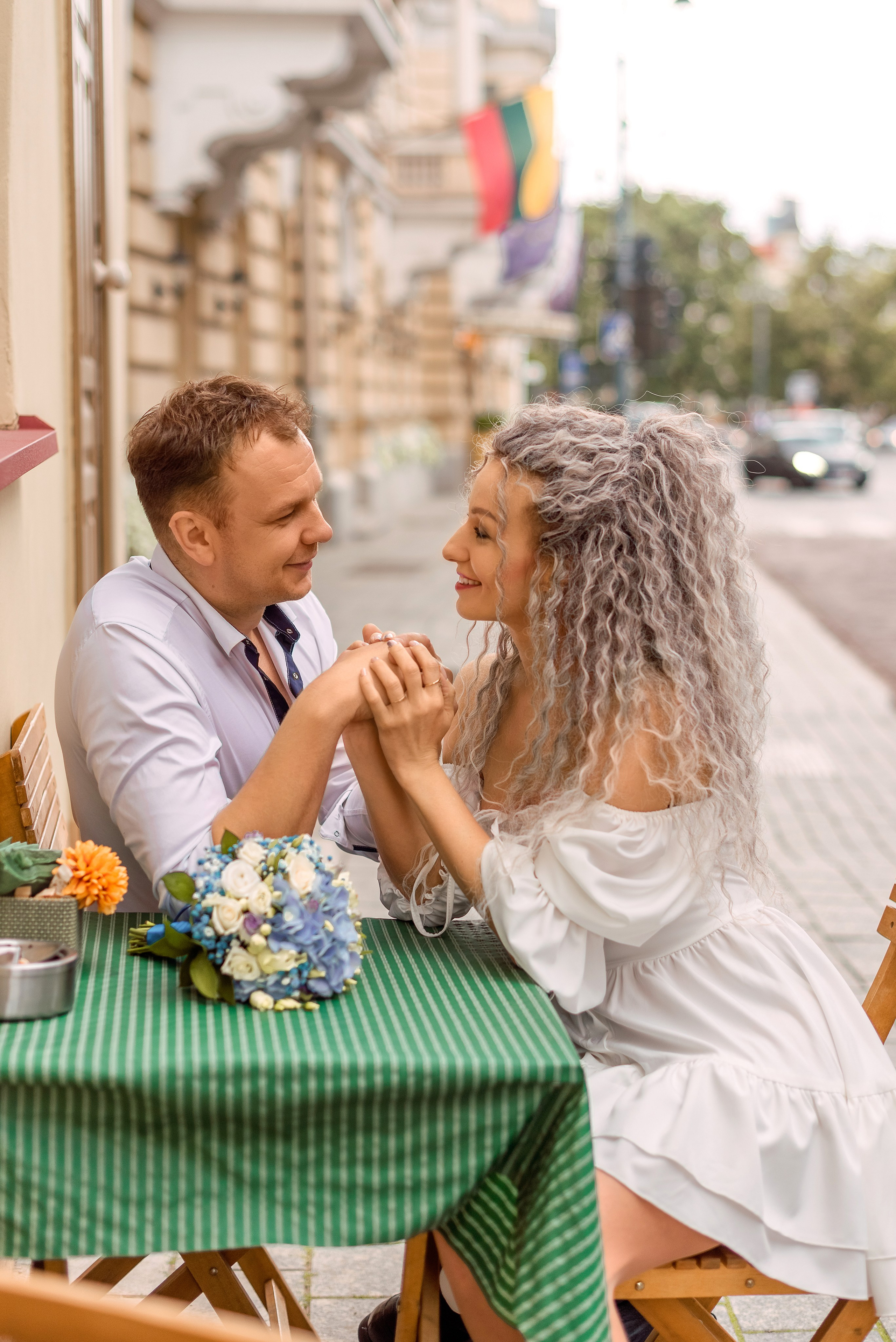 Свадебная прогулка по значимым местам Вильнюса. Семейный фотограф и фотограф новорожденных в Вильнюсе Ирина Беленкевич