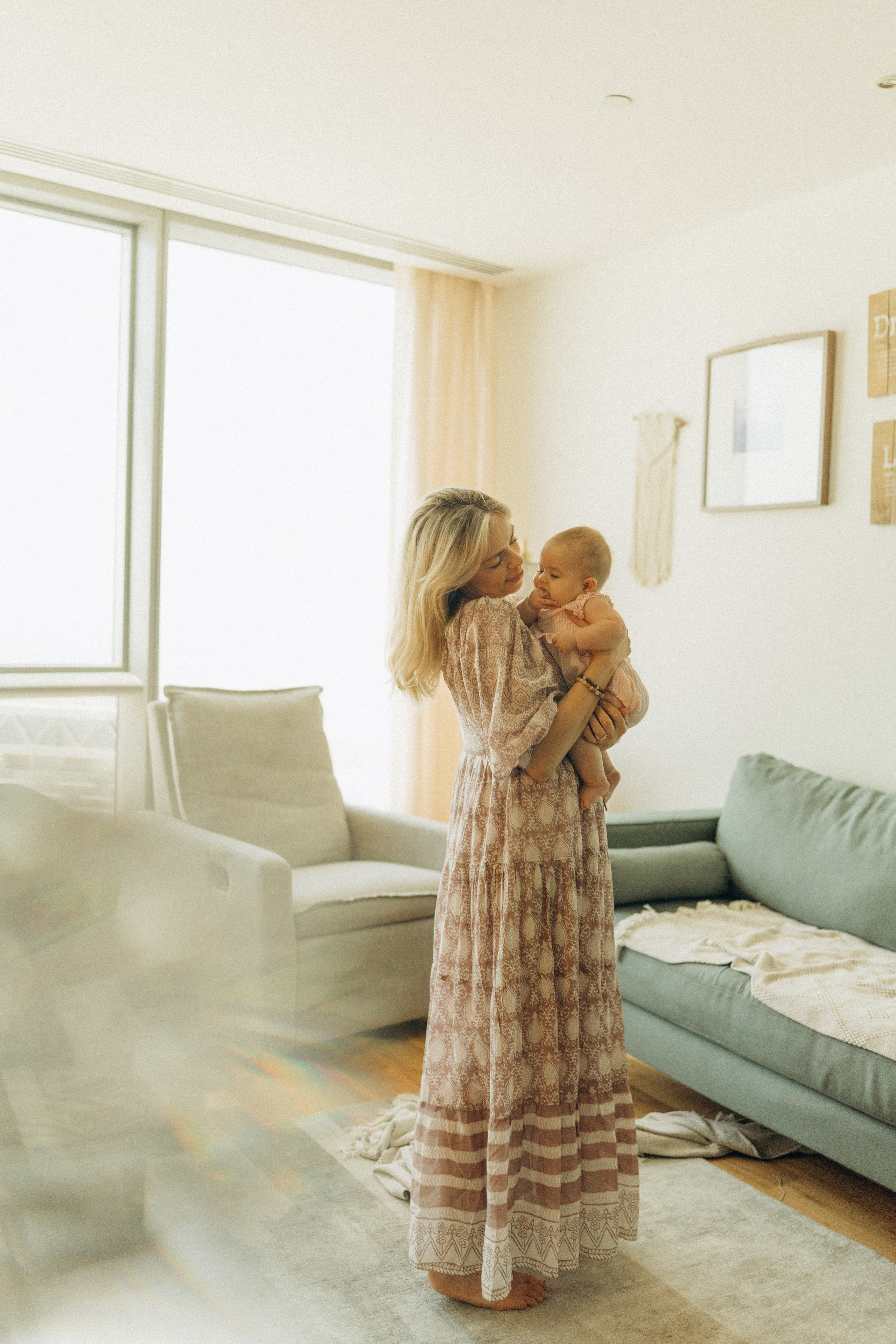 Lauren’s family. Professional Photographer Abu Dhabi, Dubai — Yulia Ismoilova | 2025