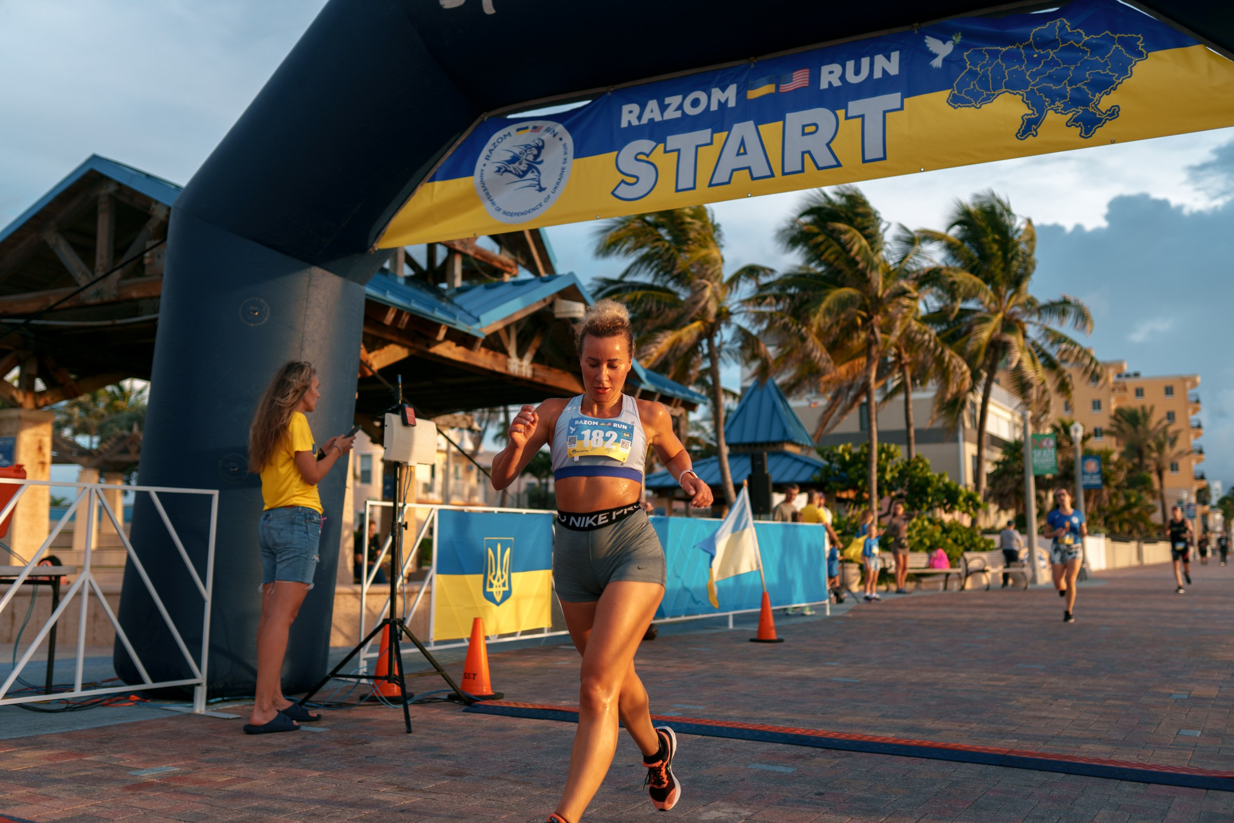 RAZOM RUN. ФОТОГРАФ ФЛОРИДА МАЙАМИ