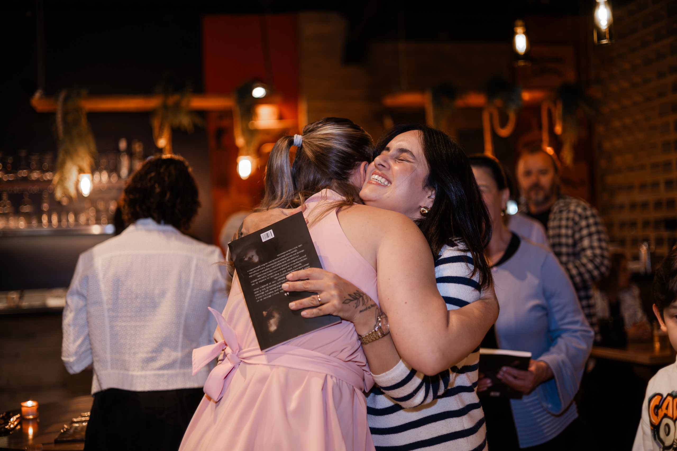 Lançamento de Livro Vivi Princival