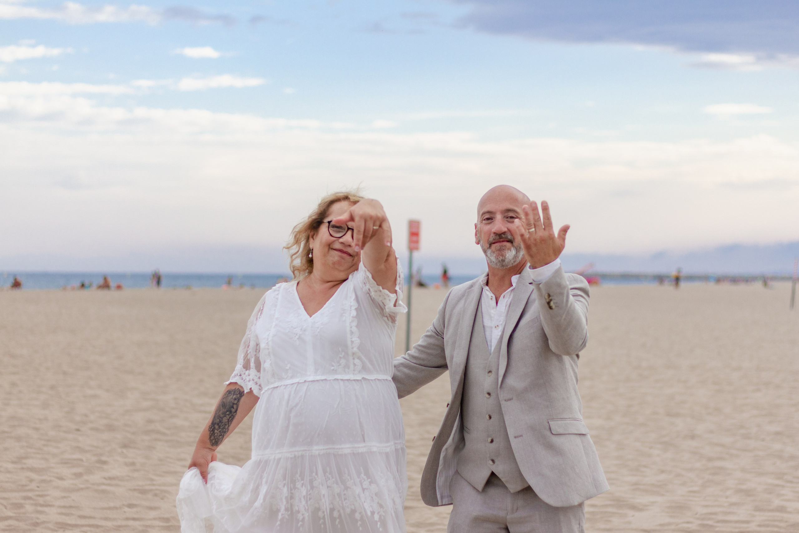 Sylvie & Lilian | Au bord de la mer. Photographe professionnelle à Poitiers, Tours et Châtellerault | Studio photo entre Poitiers et Tours – portraits, familles, entreprises, ma