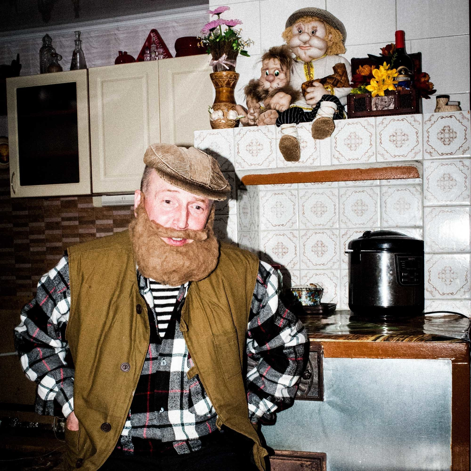 Nowhere and everywhere: photos and interactive story (2019). Audiovisual artist Marina Noskova