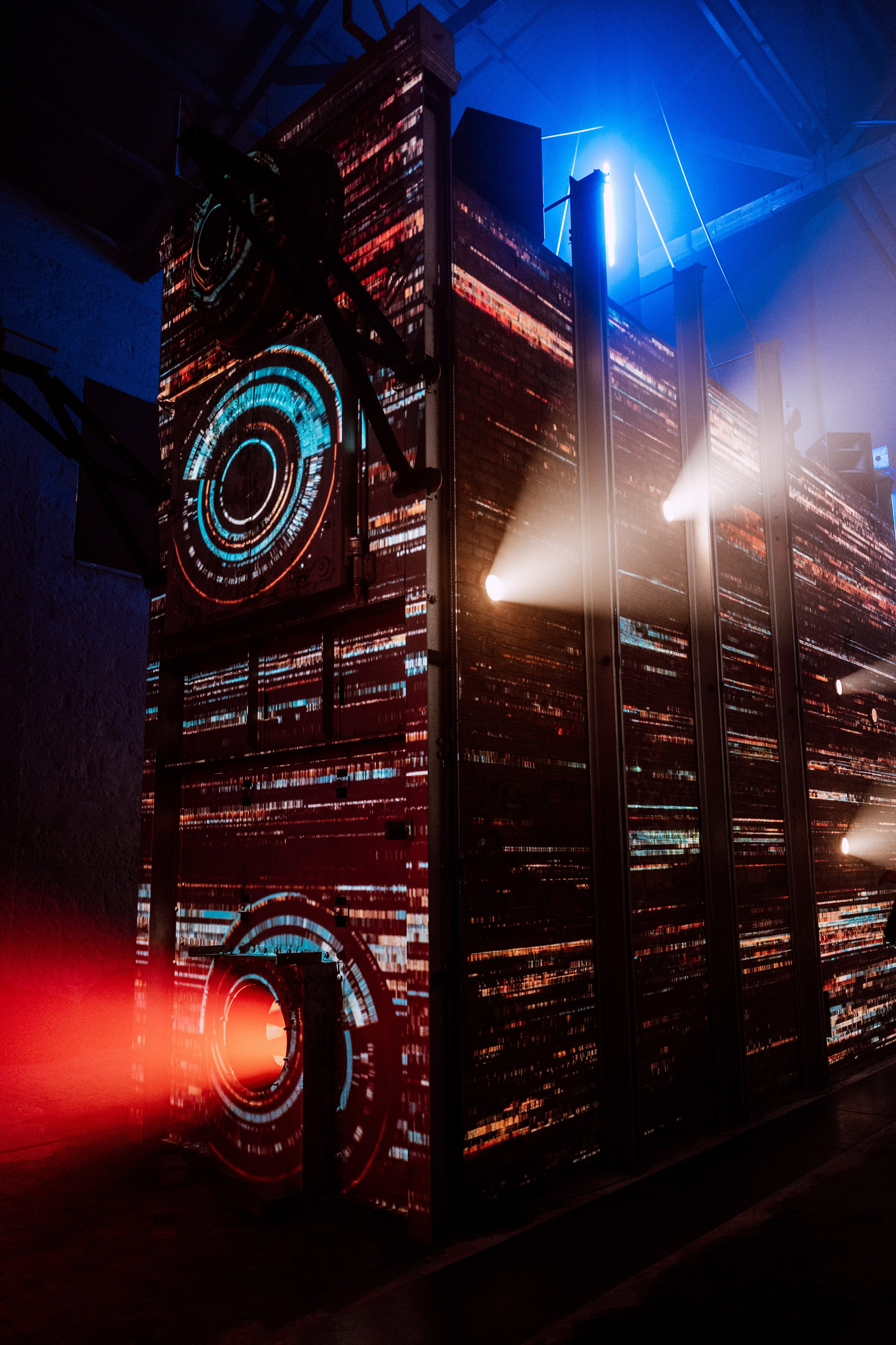 /ENGINE/ MULTIMEDIA INSTALLATION / CURIOSITY MEDIA LAB. Tim Katerinko — Visual Storytelling for Brands, Culture & Events