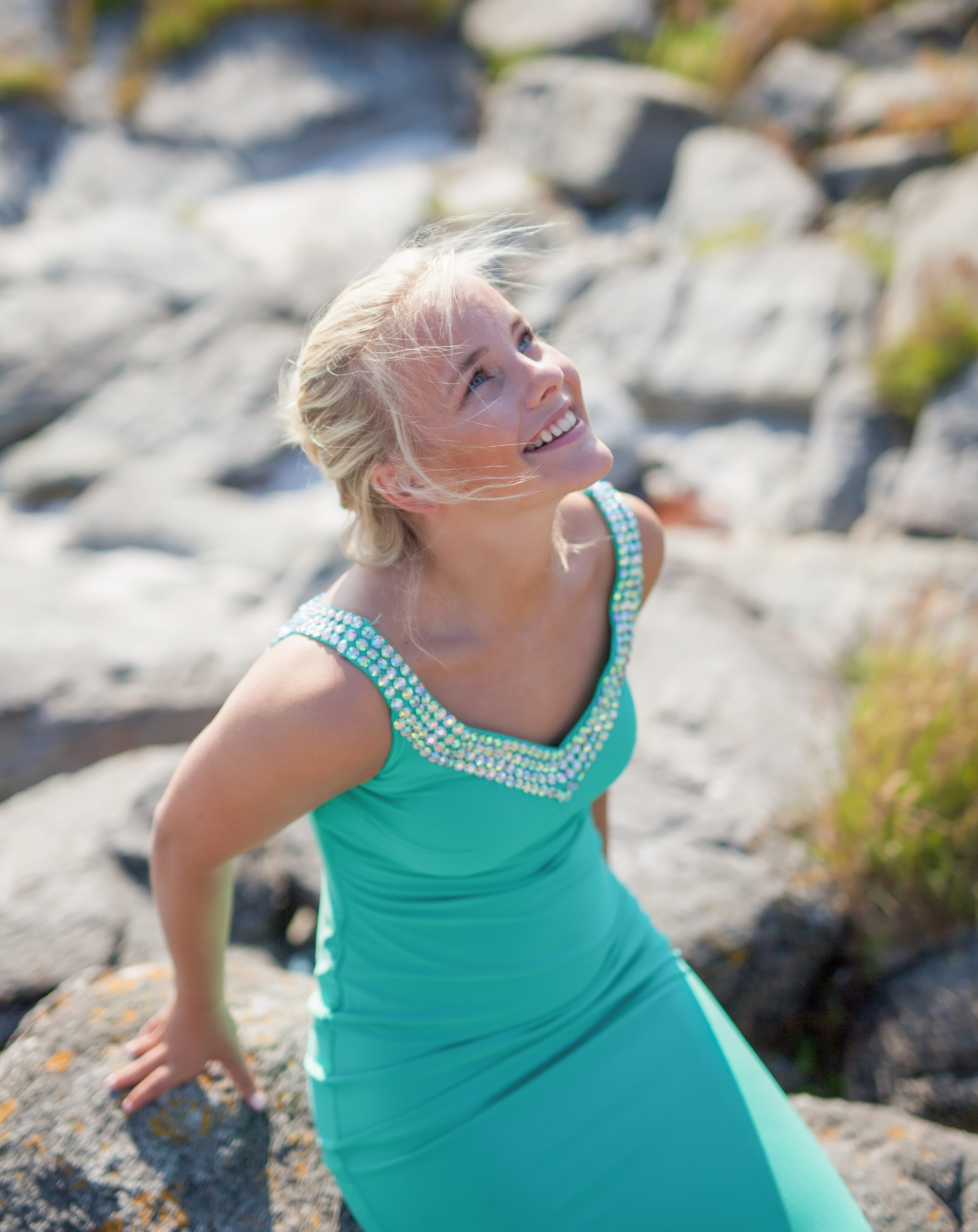 Norwegian coast. Family and real state photographer in Haugesund Dina Vikra