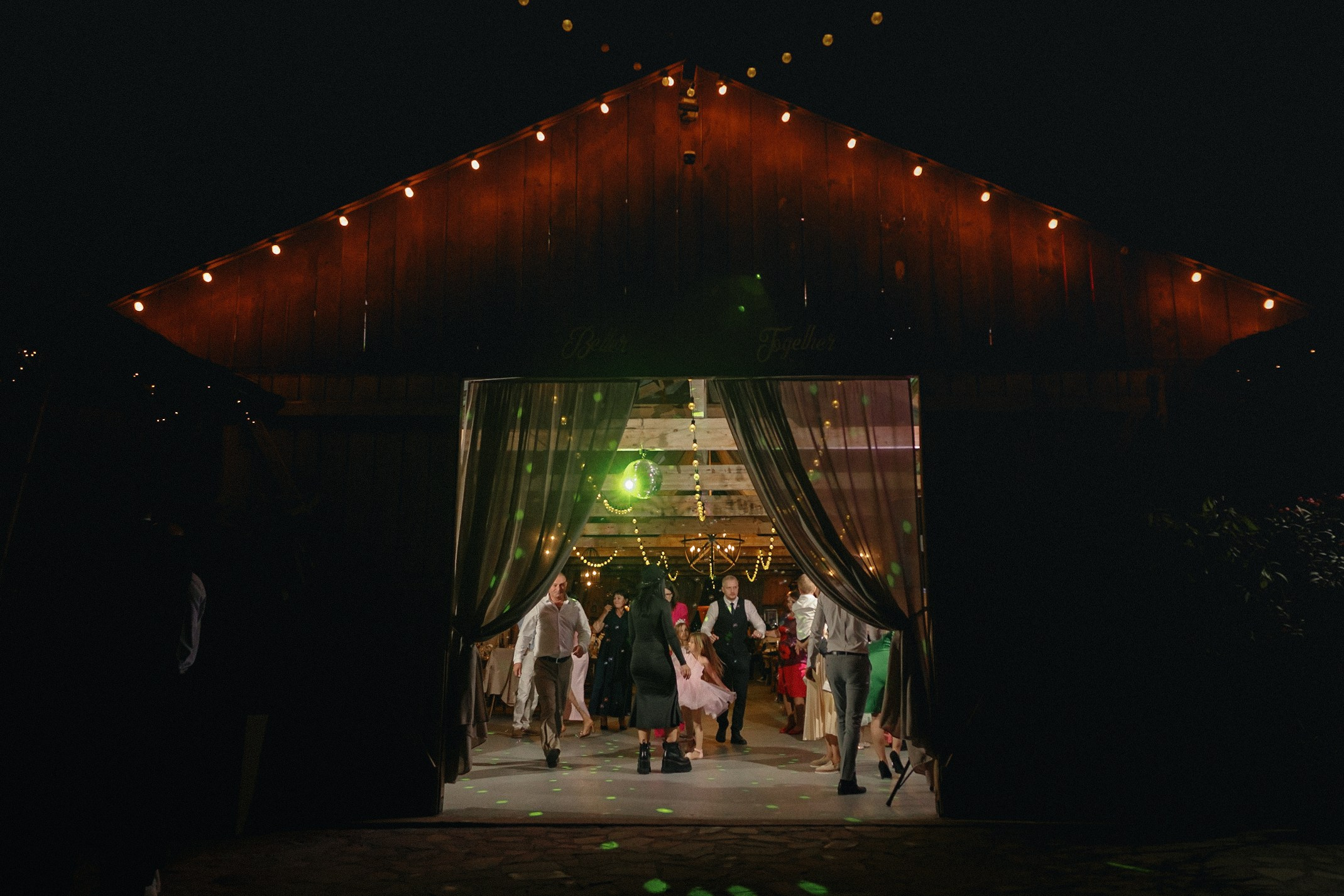 Ana & Eugeniu. STORYCATCHERS