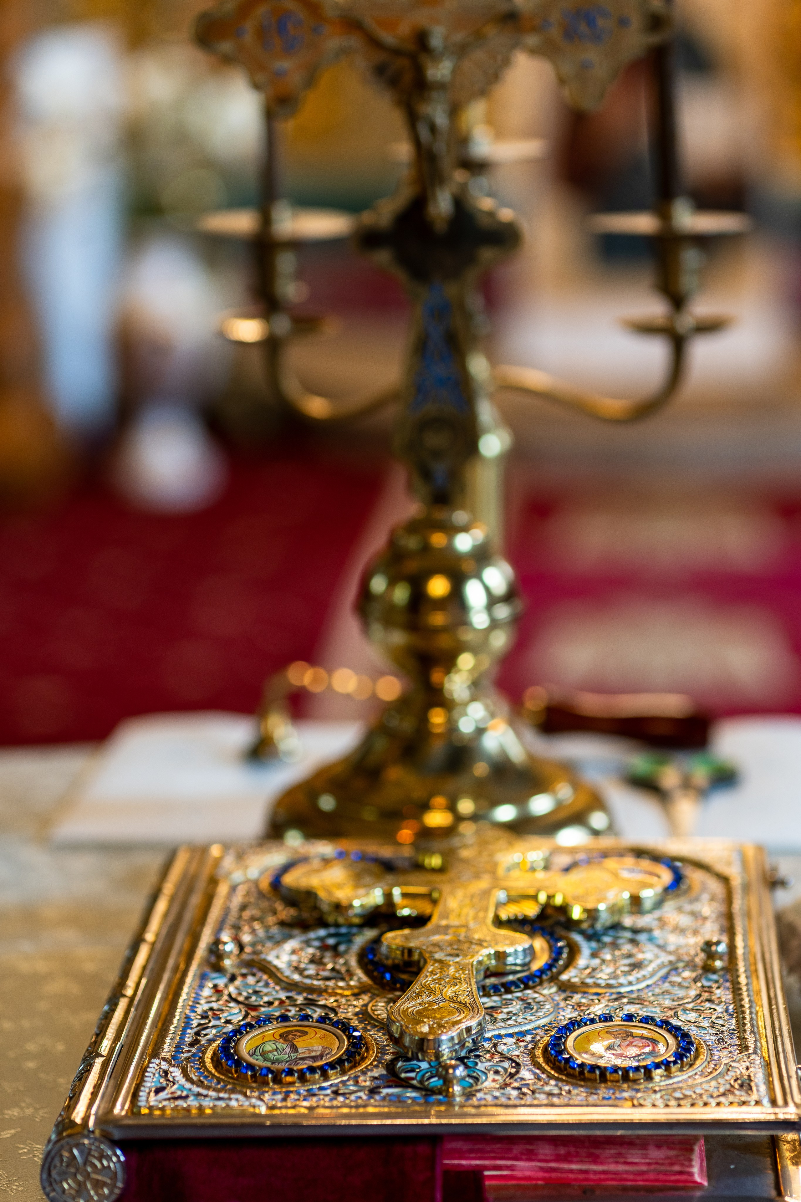 Imortalizează emoția reînnoirii jurămintelor la Nunta de Argint printr-o ședință foto profesională. Momente autentice, povești de iubire. Fotograf de evenimente, portret si lifestyle