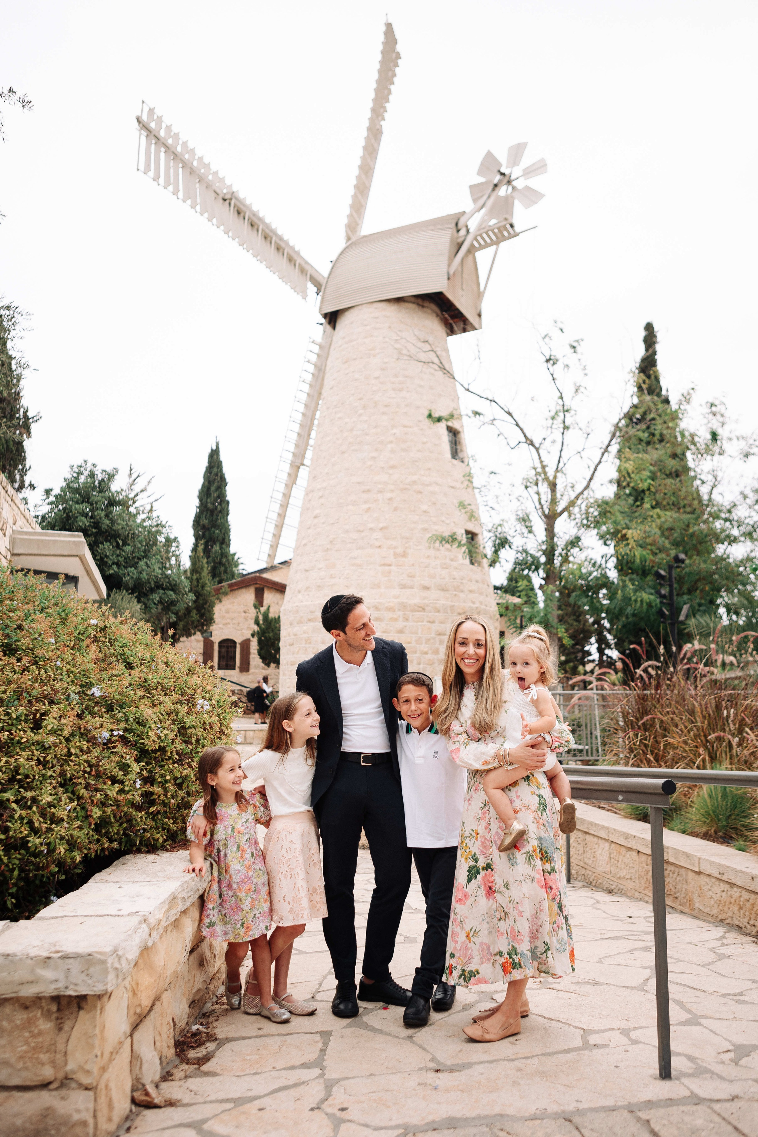 BIG FAMILY IN YAMIN MOSHE. Https://shi-photo.com/