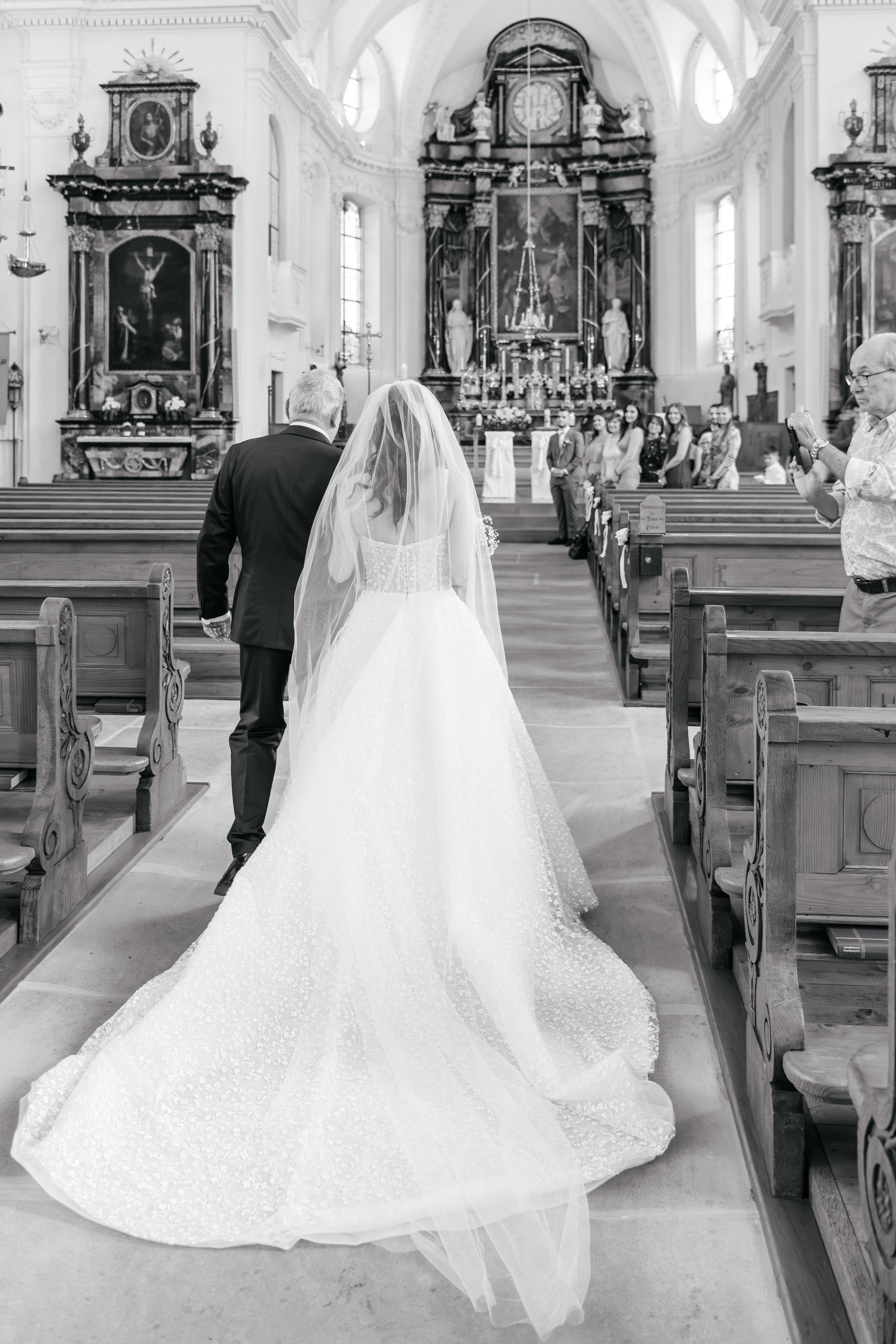 PORTFOLIO. I am Elena Altendorfer. Wedding photographer in Zurich and Switzerland