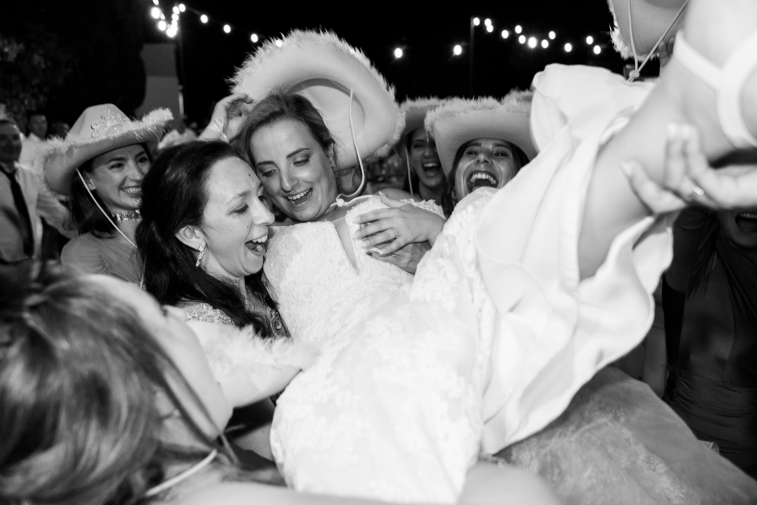 Azu&Juanan. Mallorca Weddings & Family – Natural & Emotional Photography