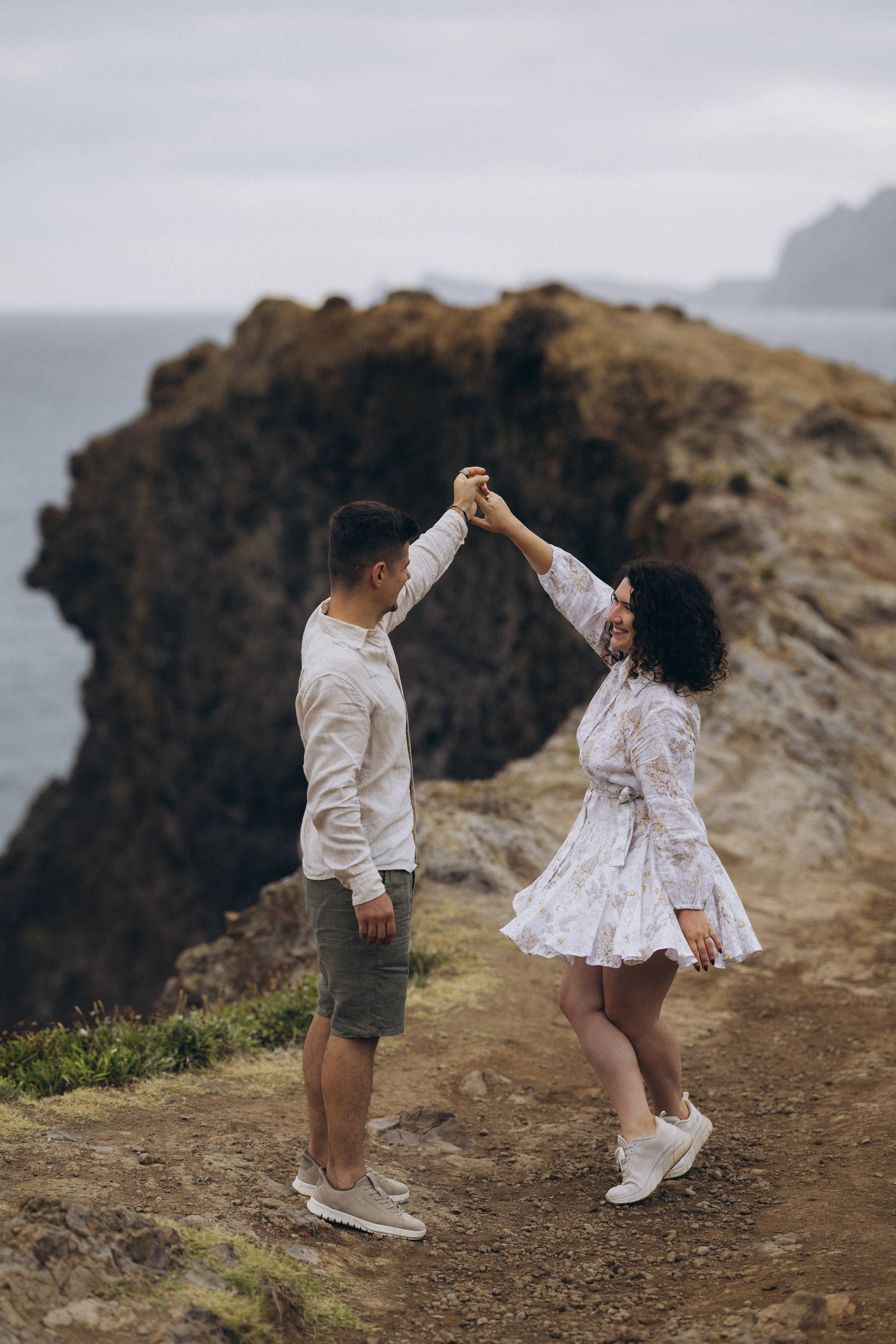 5th Wedding Anniversary Photoshoot at Miradouro do Guindaste, Madeira