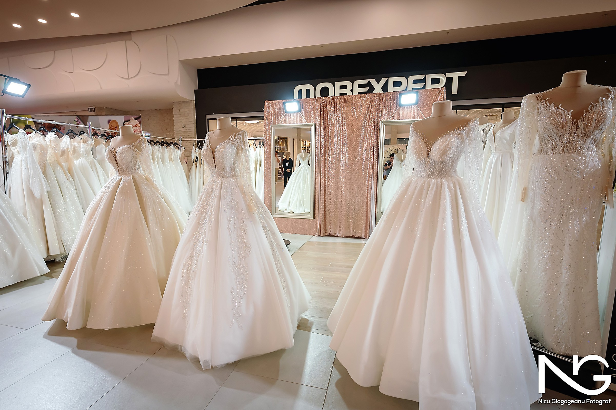 Fotograf Targ de Nunta Pitesti 2024 Fotograf Nunta Botez Pitesti Craiova Corporate